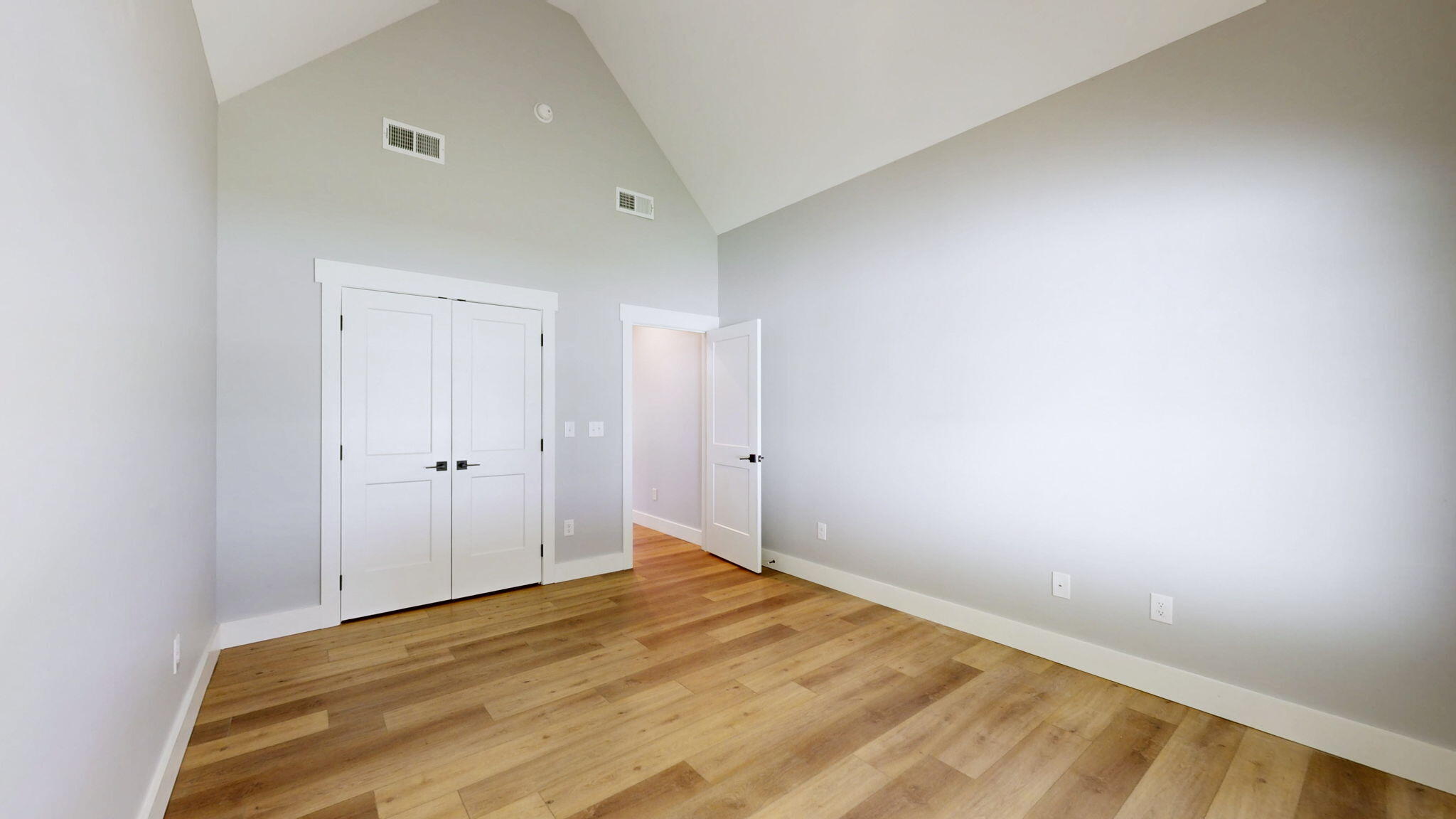 1031 Southwind Drive Property Photo 27