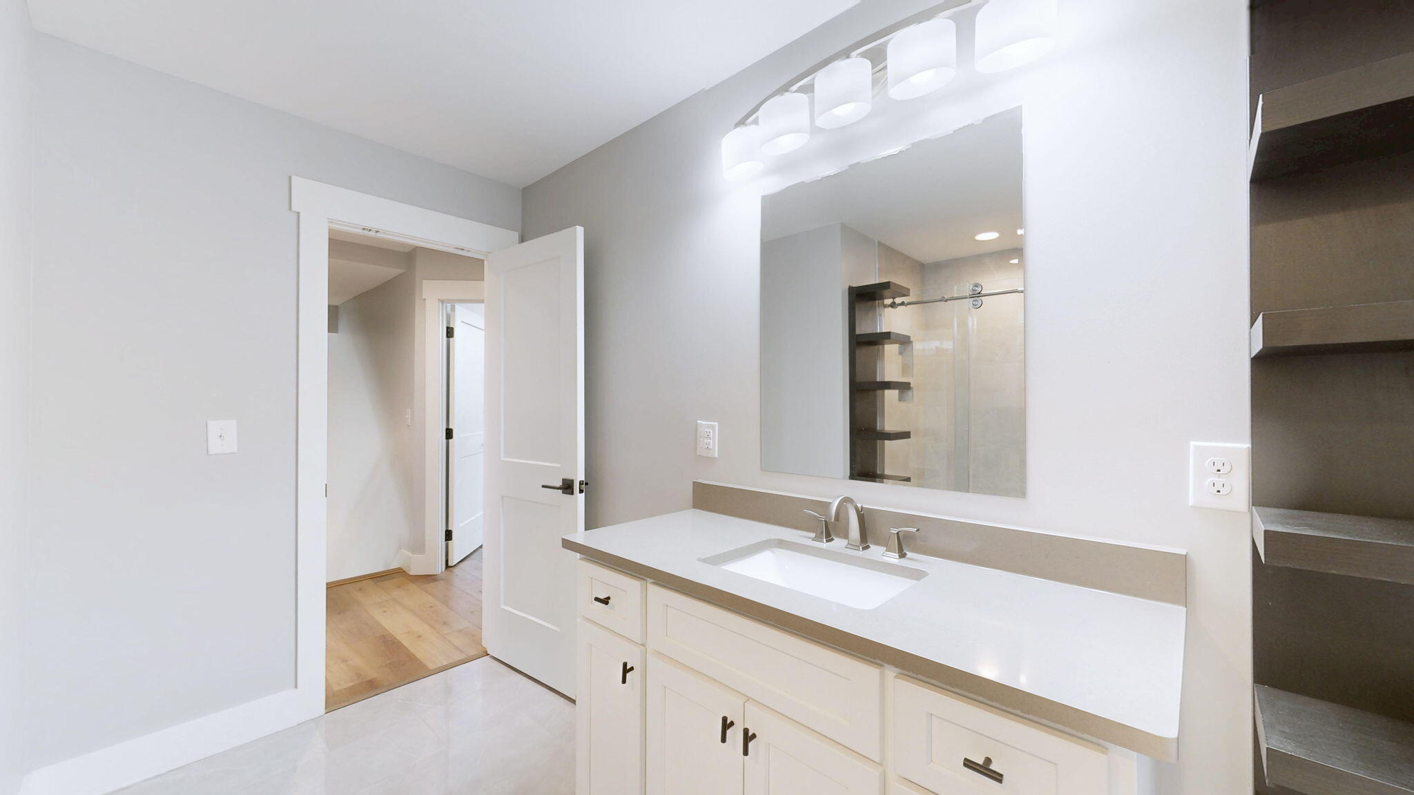 1031 Southwind Drive Property Photo 45