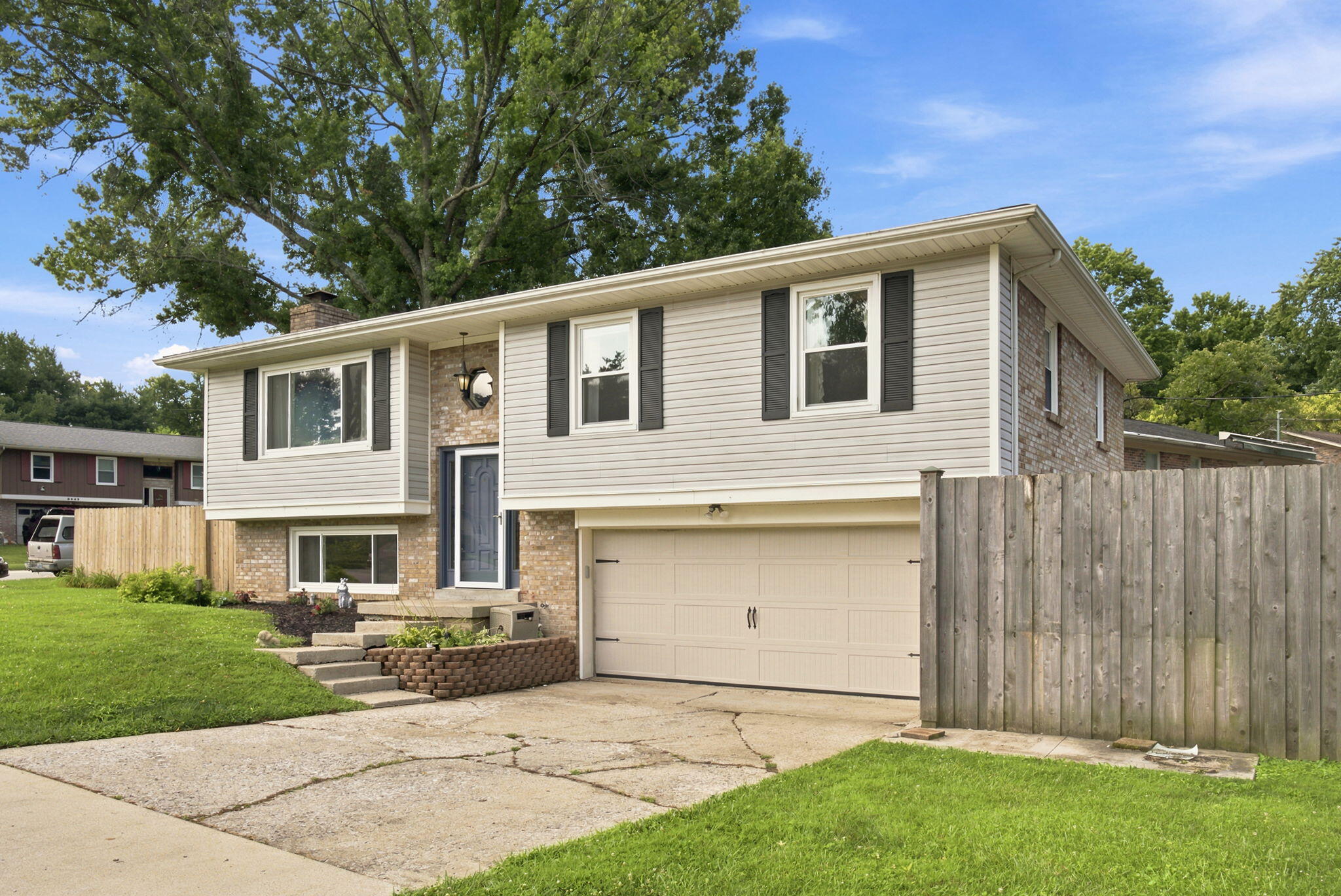 446 Monticello Boulevard Property Photo 14