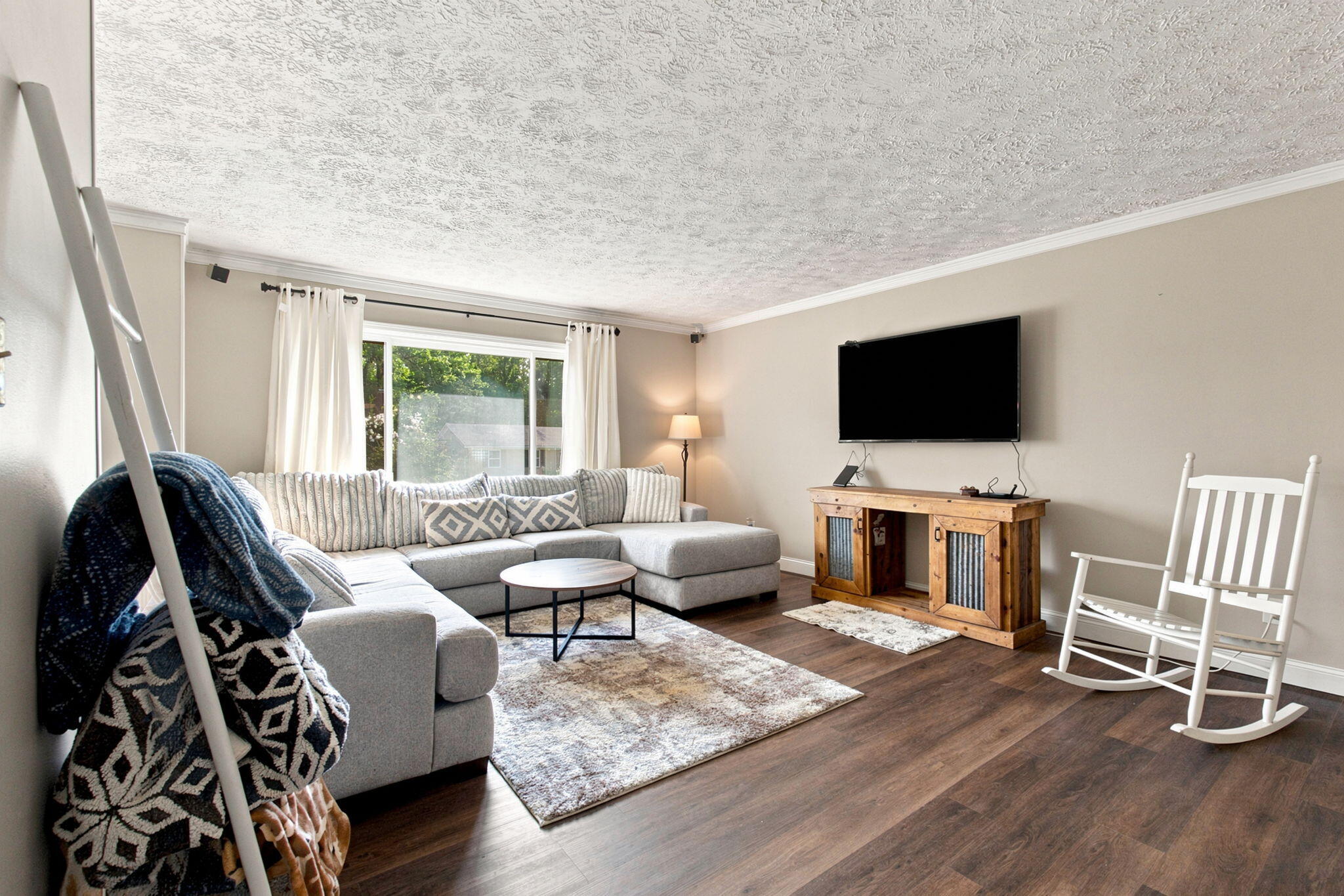 446 Monticello Boulevard Property Photo 18