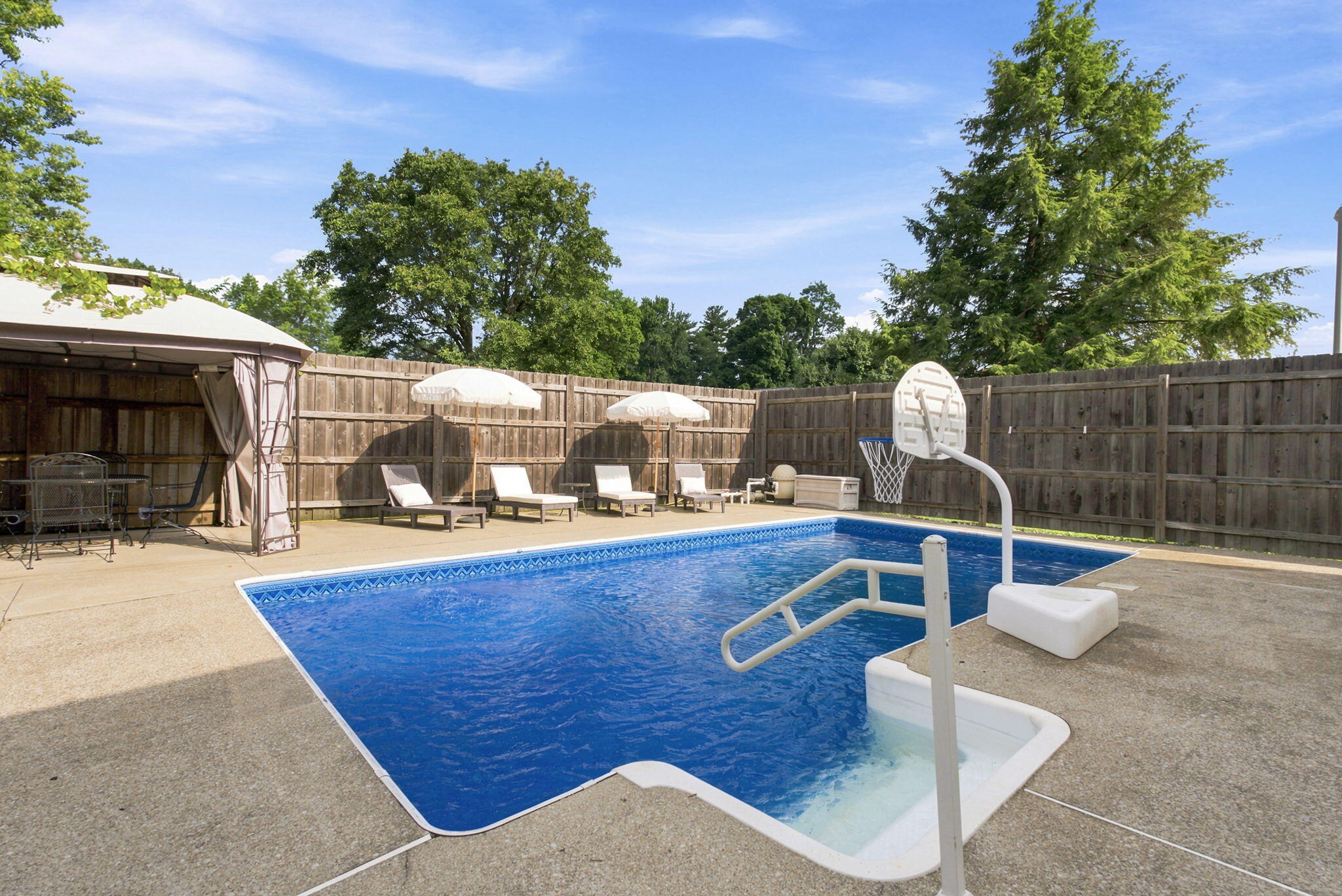 446 Monticello Boulevard Property Photo 53