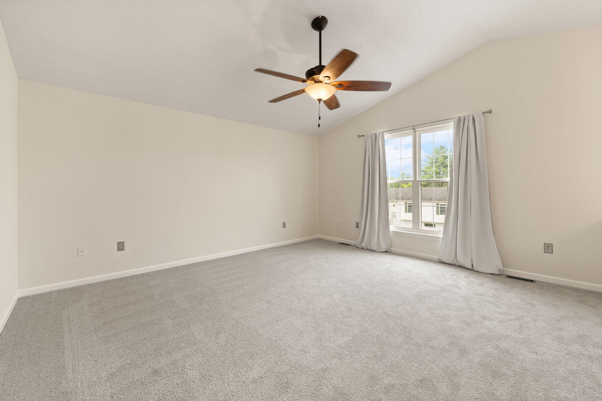 233 Brittany Circle Property Photo 6
