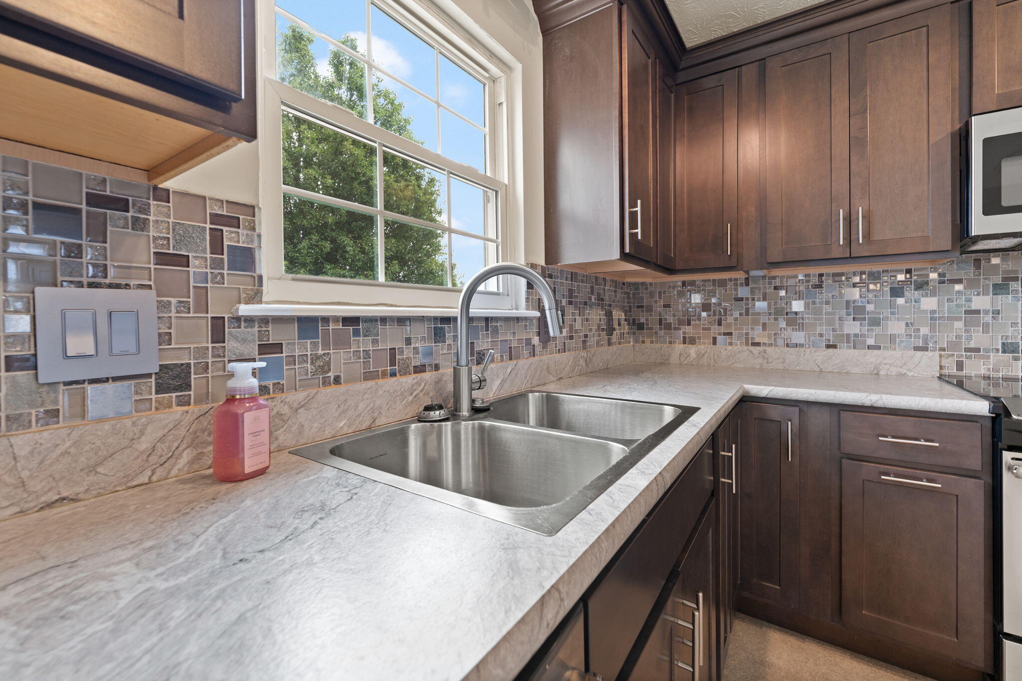 233 Brittany Circle Property Photo 14