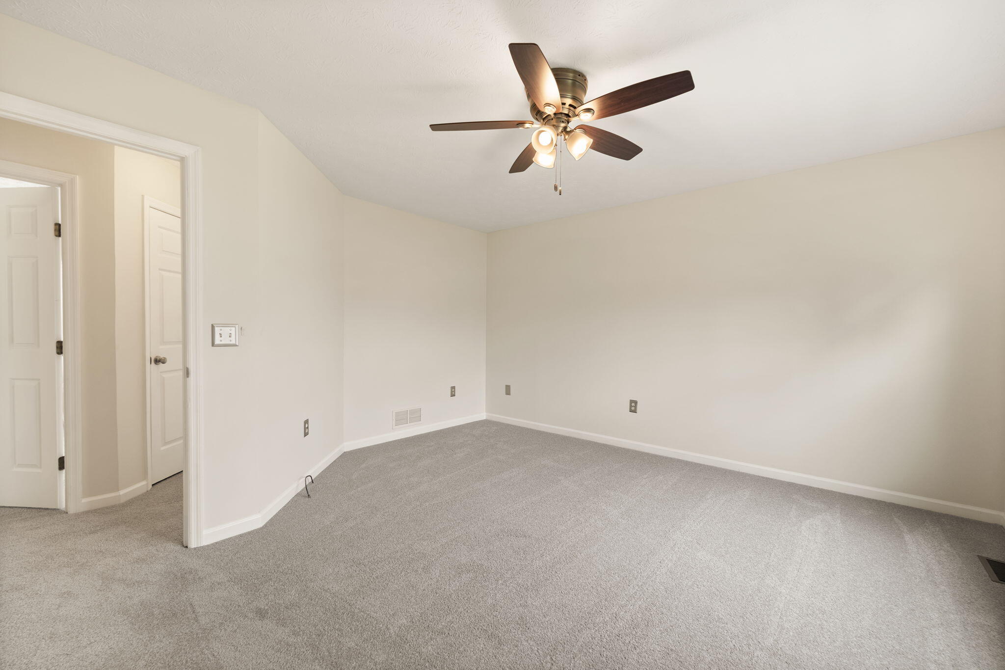 233 Brittany Circle Property Photo 37