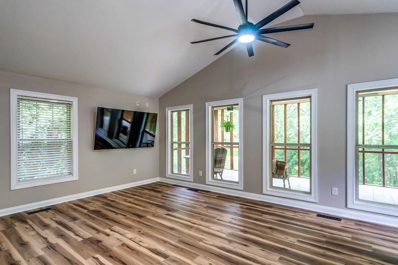 2897 College Hill Road Property Photo 12
