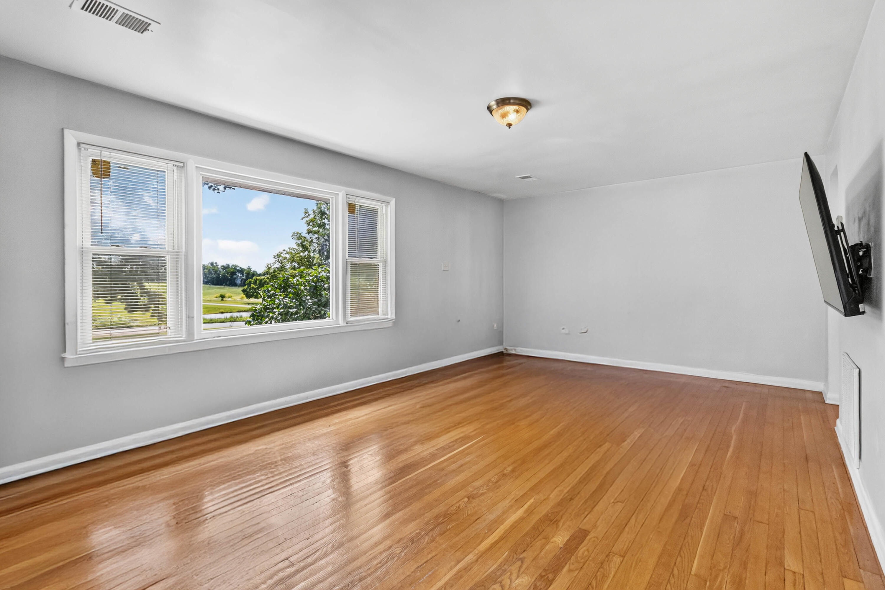 1730 Woods Road Property Photo 7