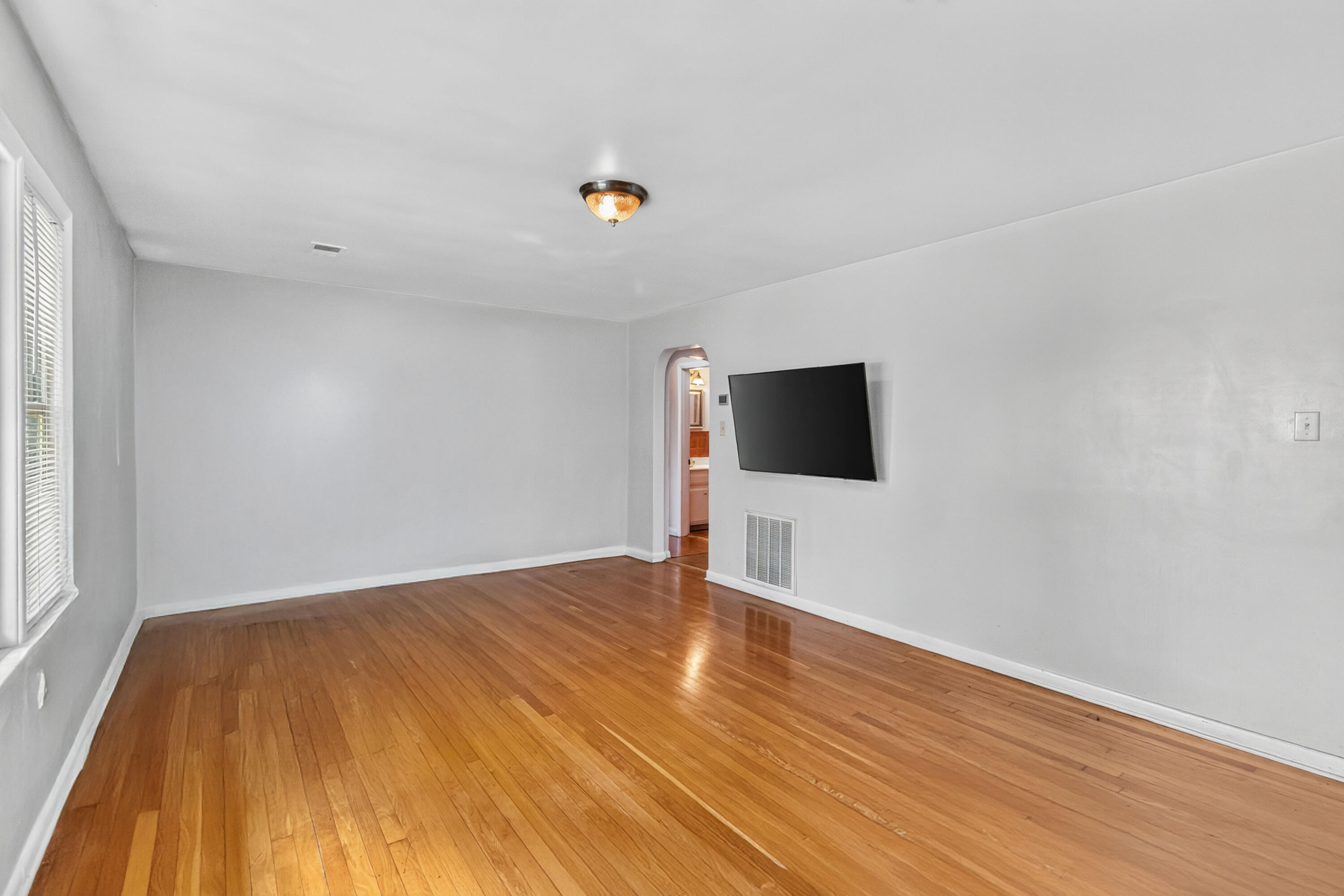 1730 Woods Road Property Photo 8