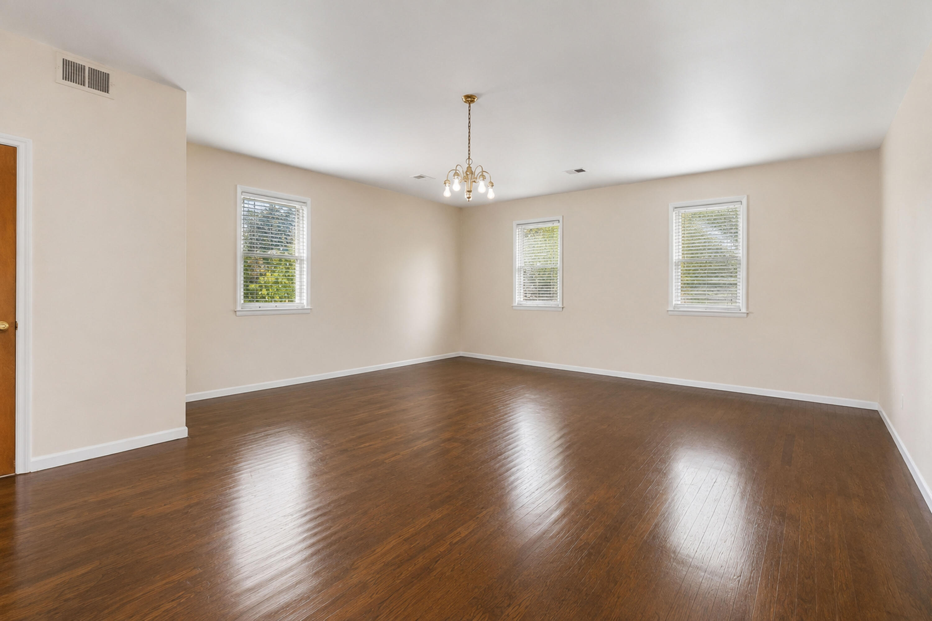 1730 Woods Road Property Photo 10