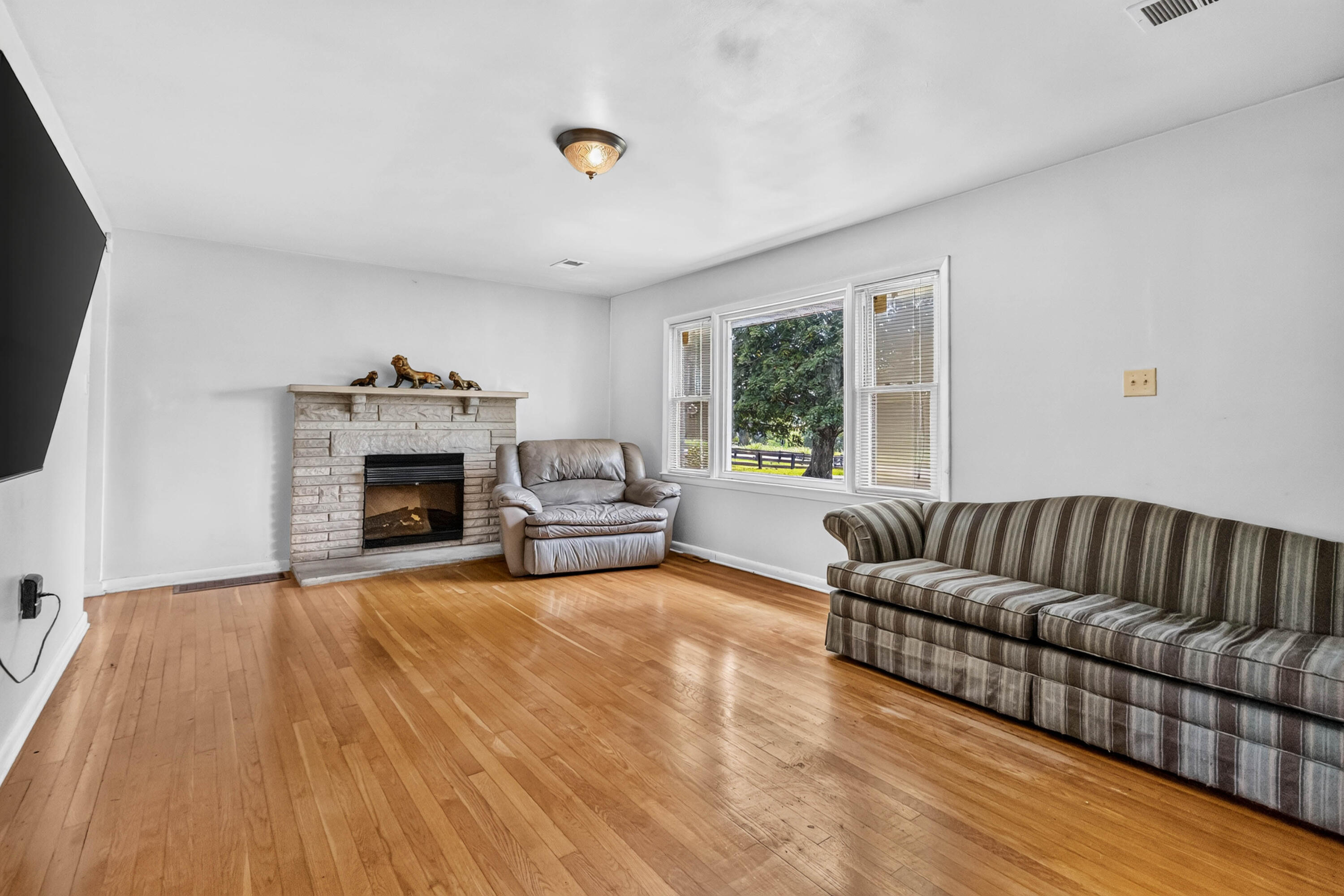 1730 Woods Road Property Photo 14