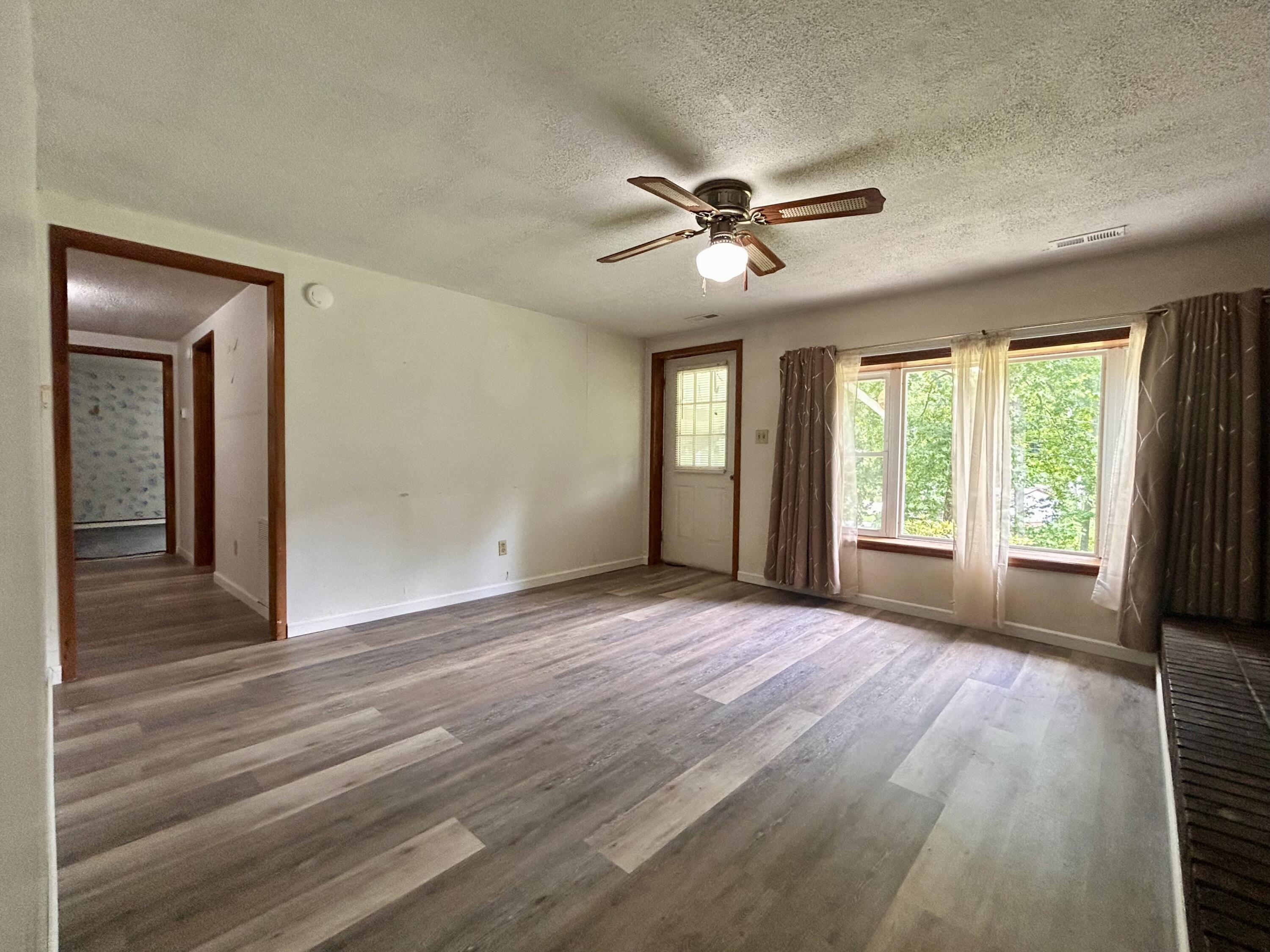 2450 S State Highway 233 Property Photo 9