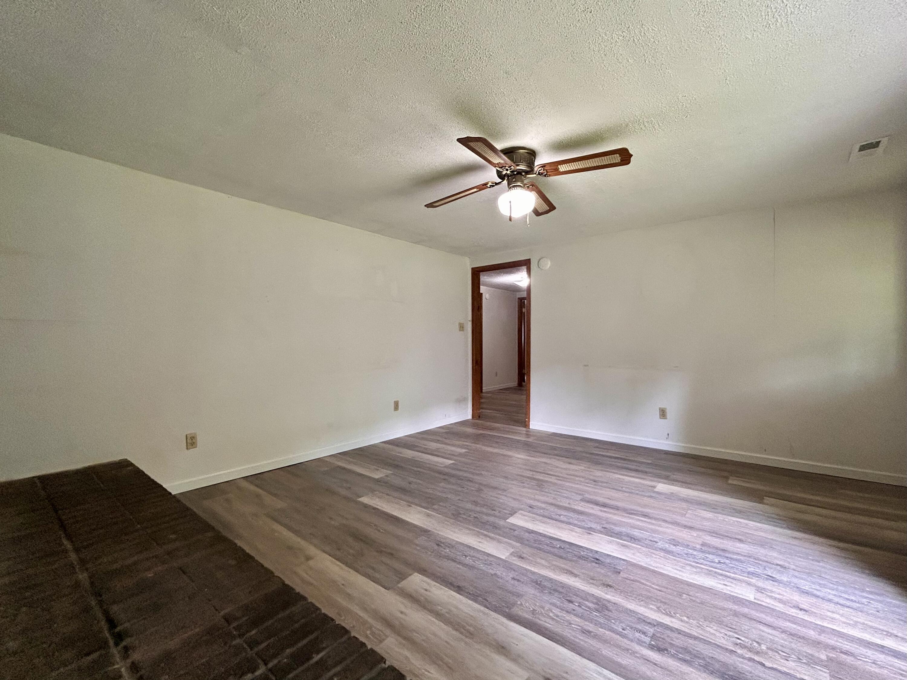 2450 S State Highway 233 Property Photo 10