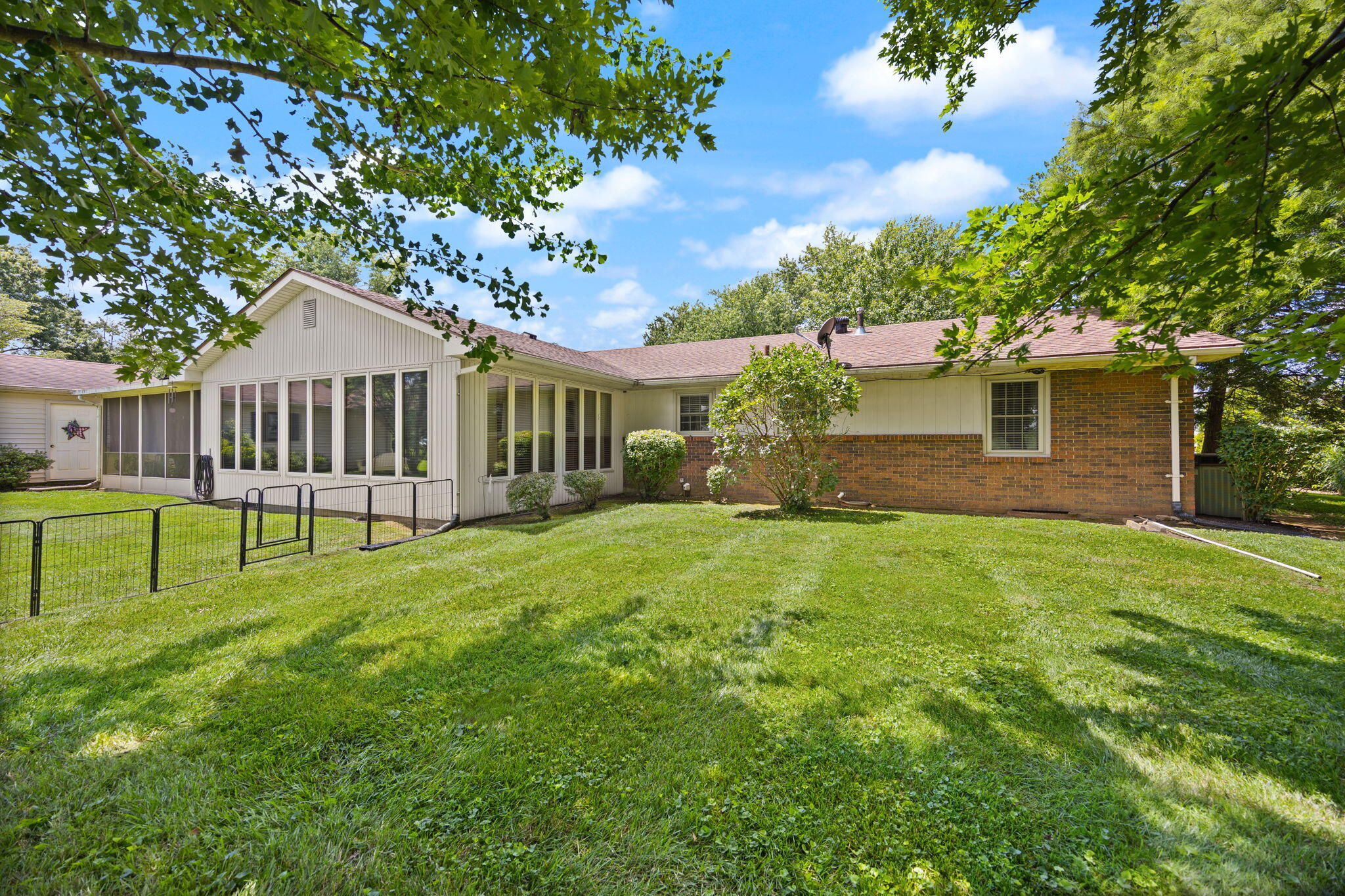 206 Stevens Court Property Photo 12