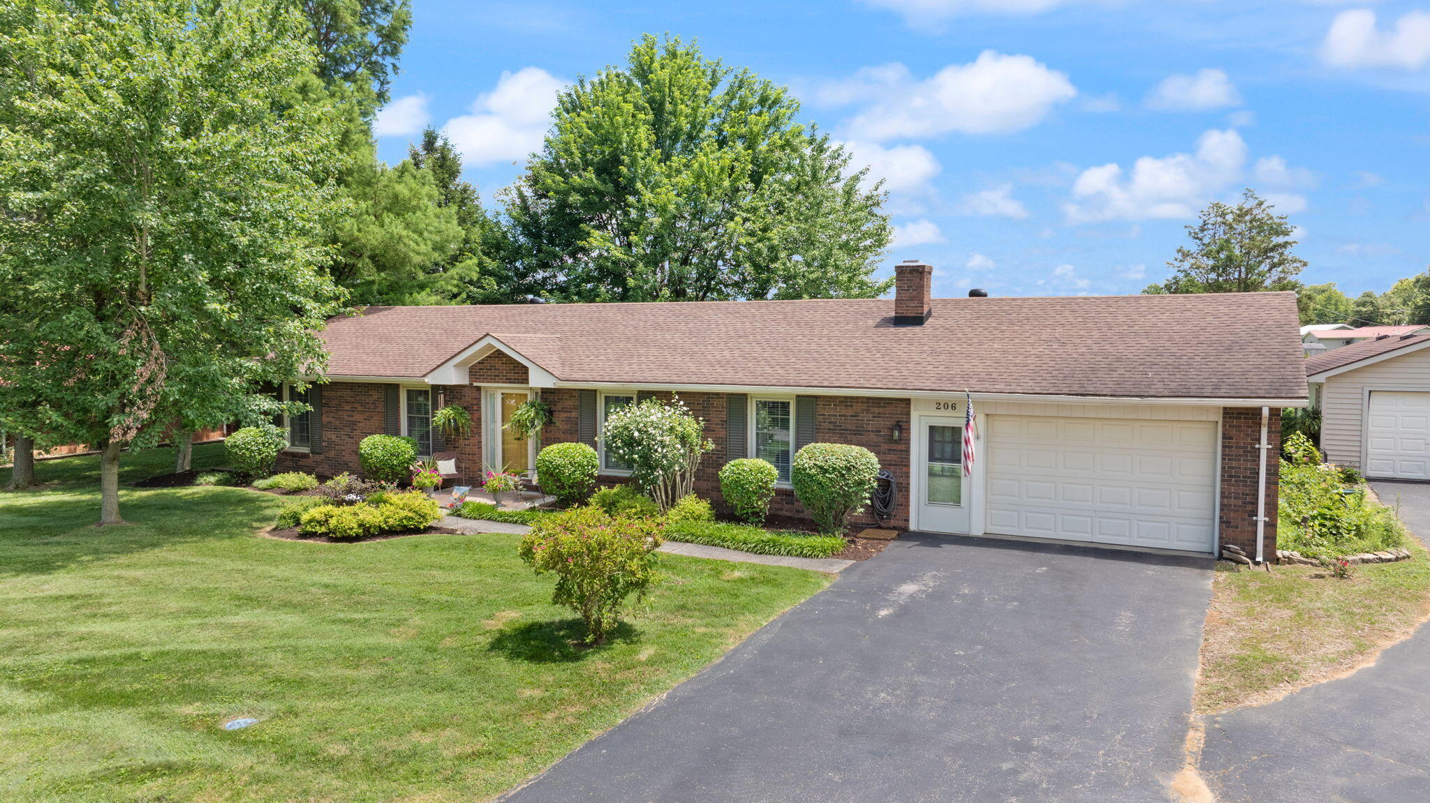 206 Stevens Court Property Photo 42