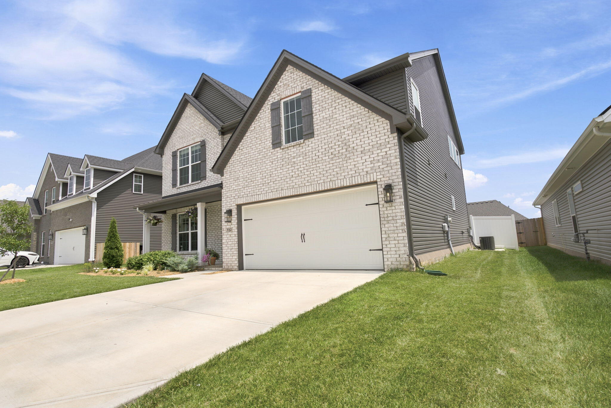 732 Hollyhock Drive Property Photo 11