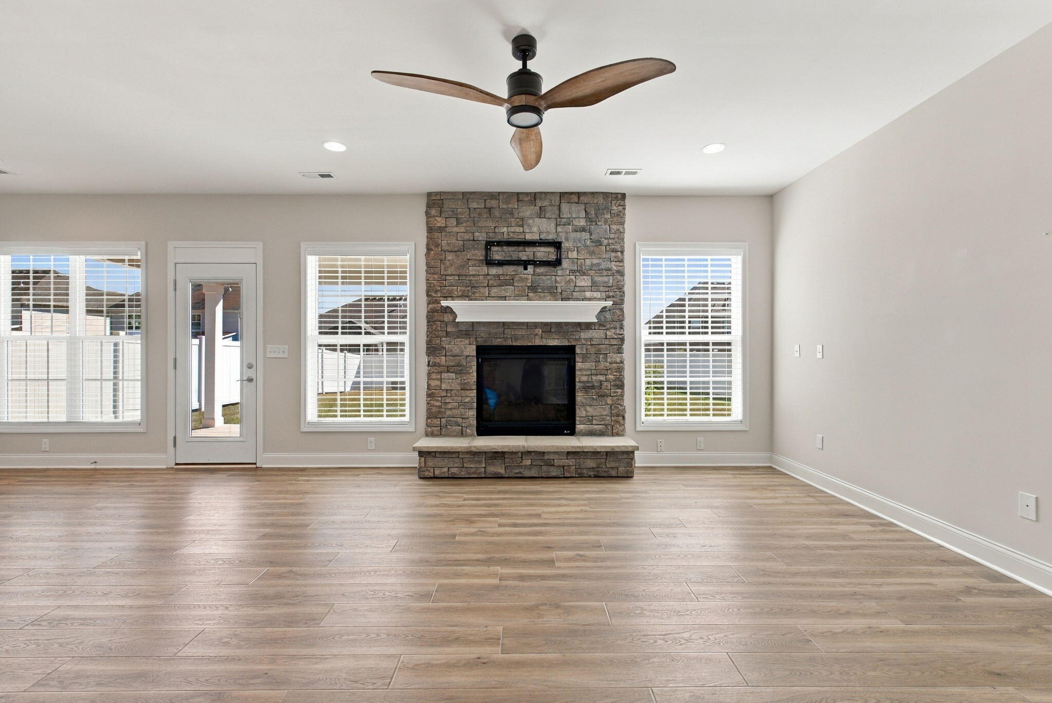 732 Hollyhock Drive Property Photo 25