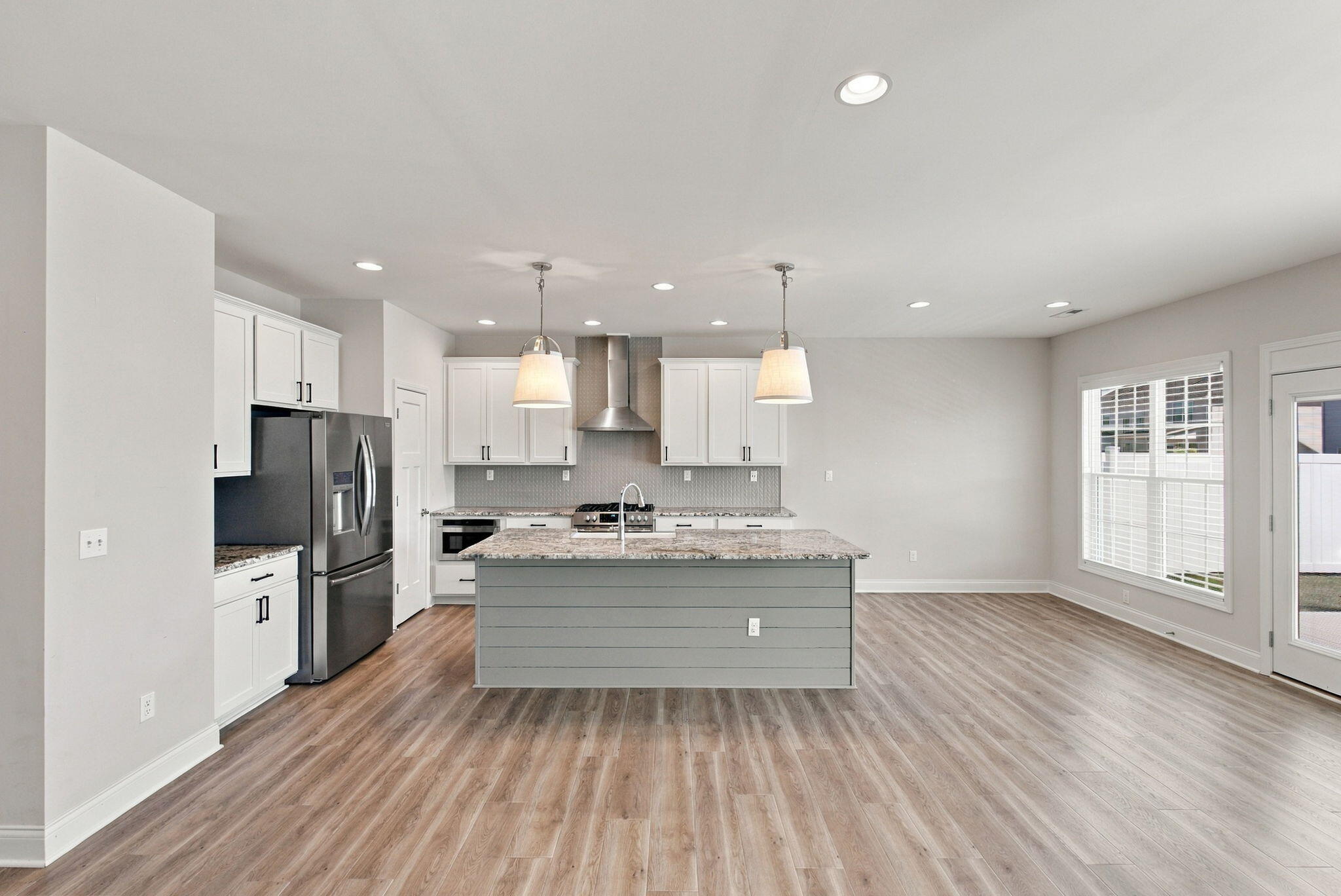 732 Hollyhock Drive Property Photo 28