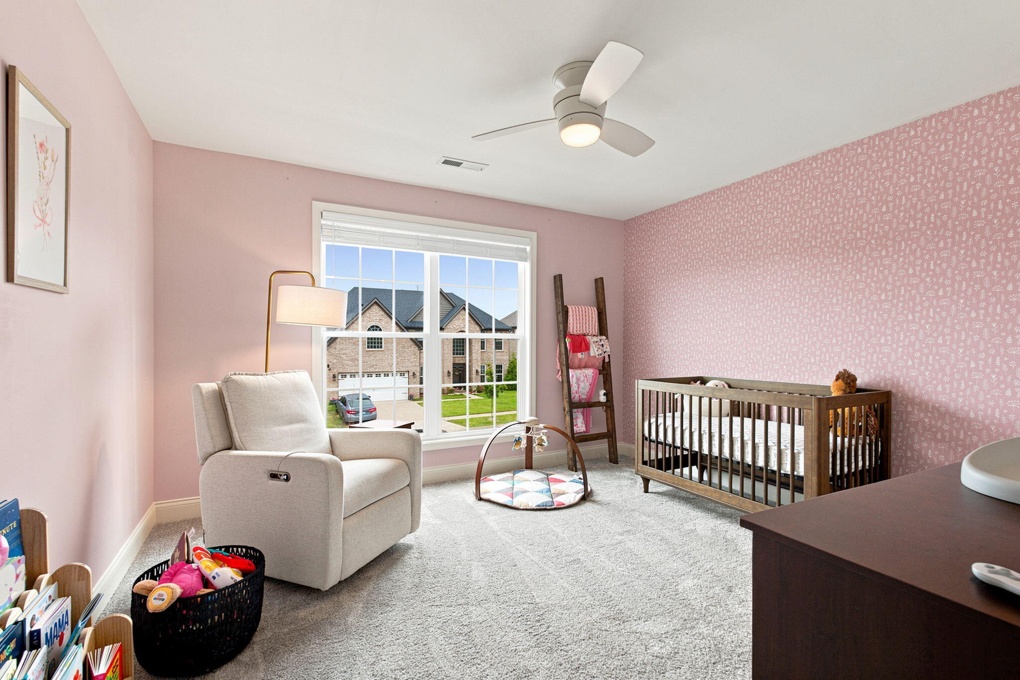 732 Hollyhock Drive Property Photo 32