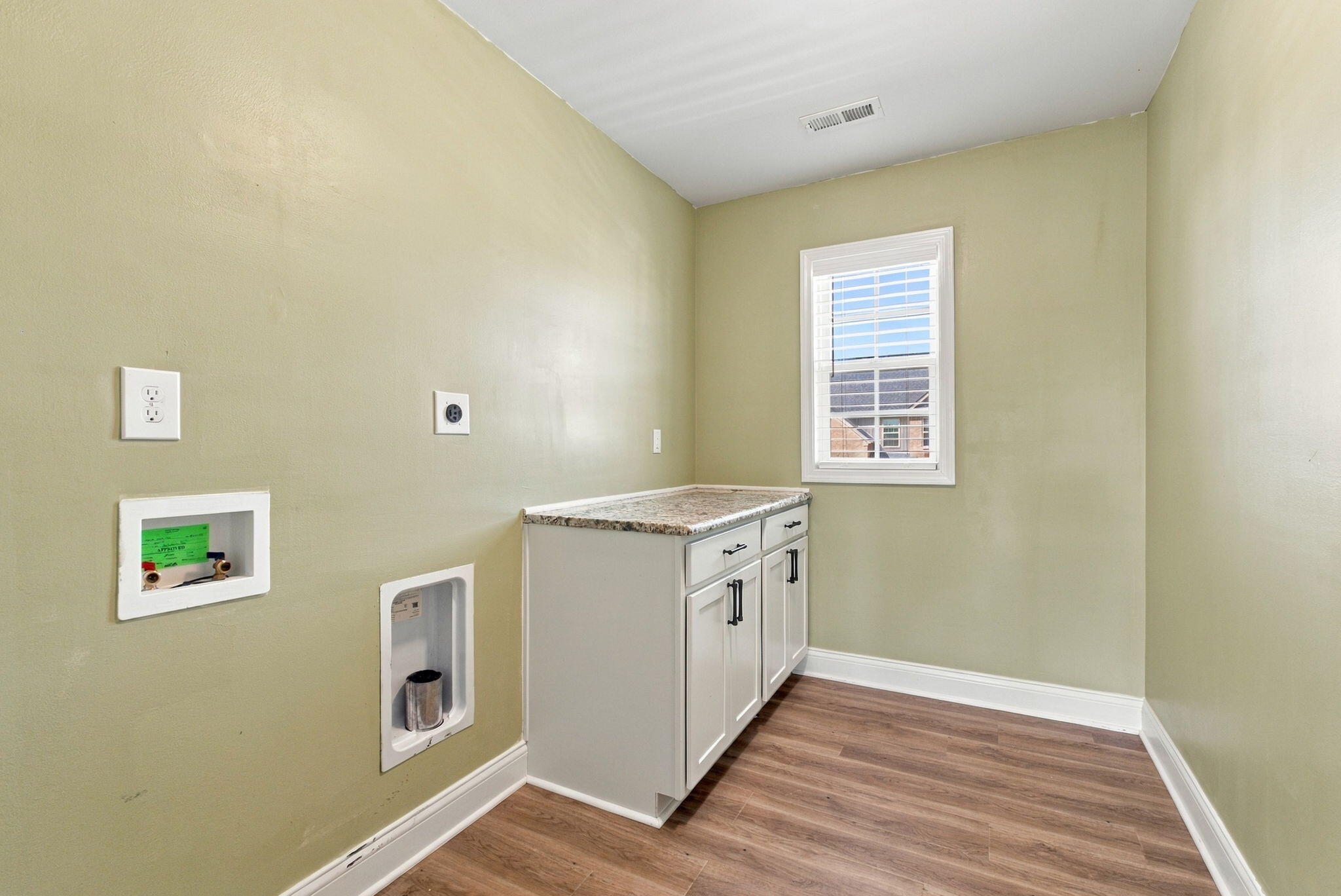 732 Hollyhock Drive Property Photo 67