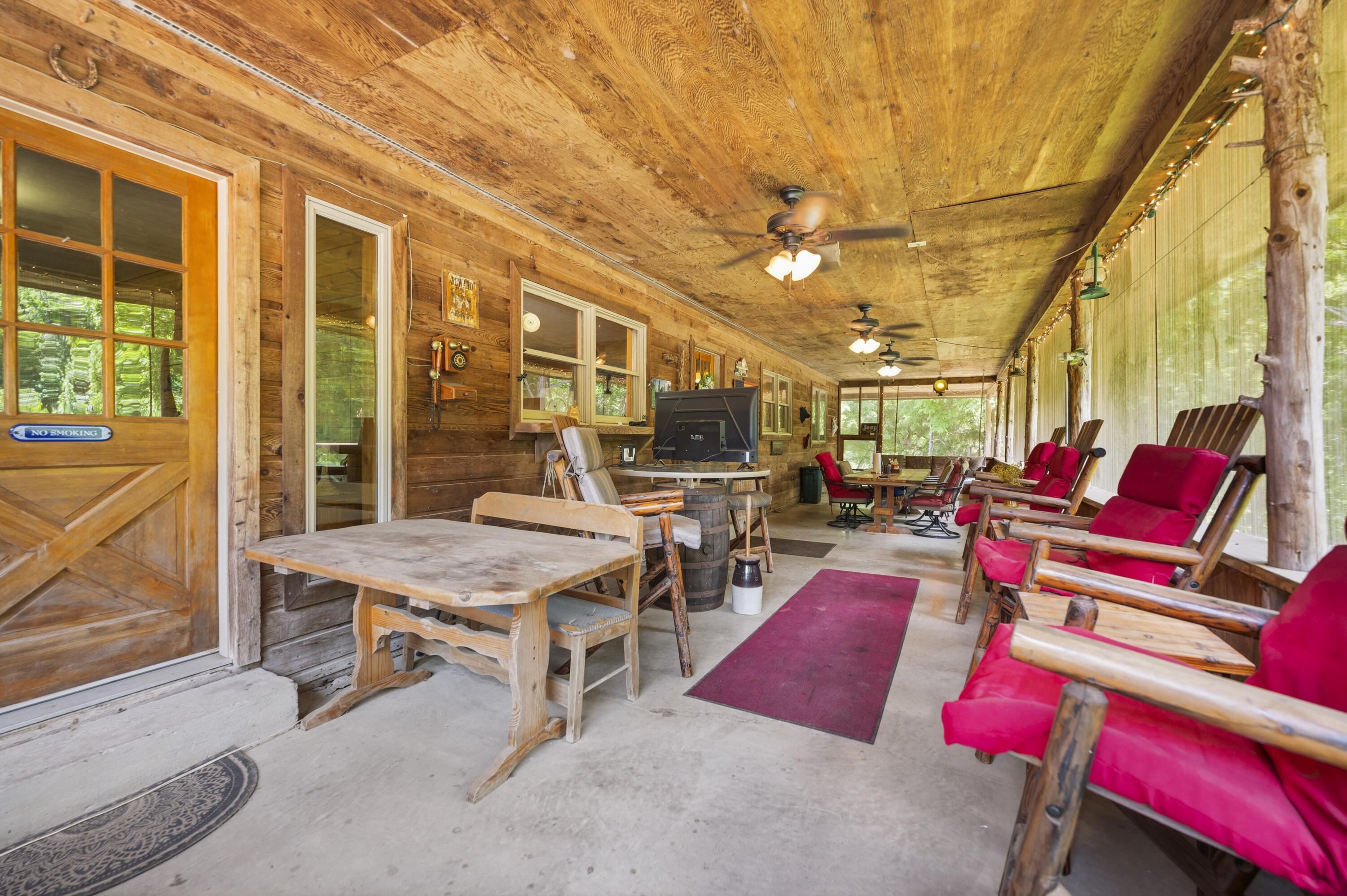 3700 River Drive Property Photo 15