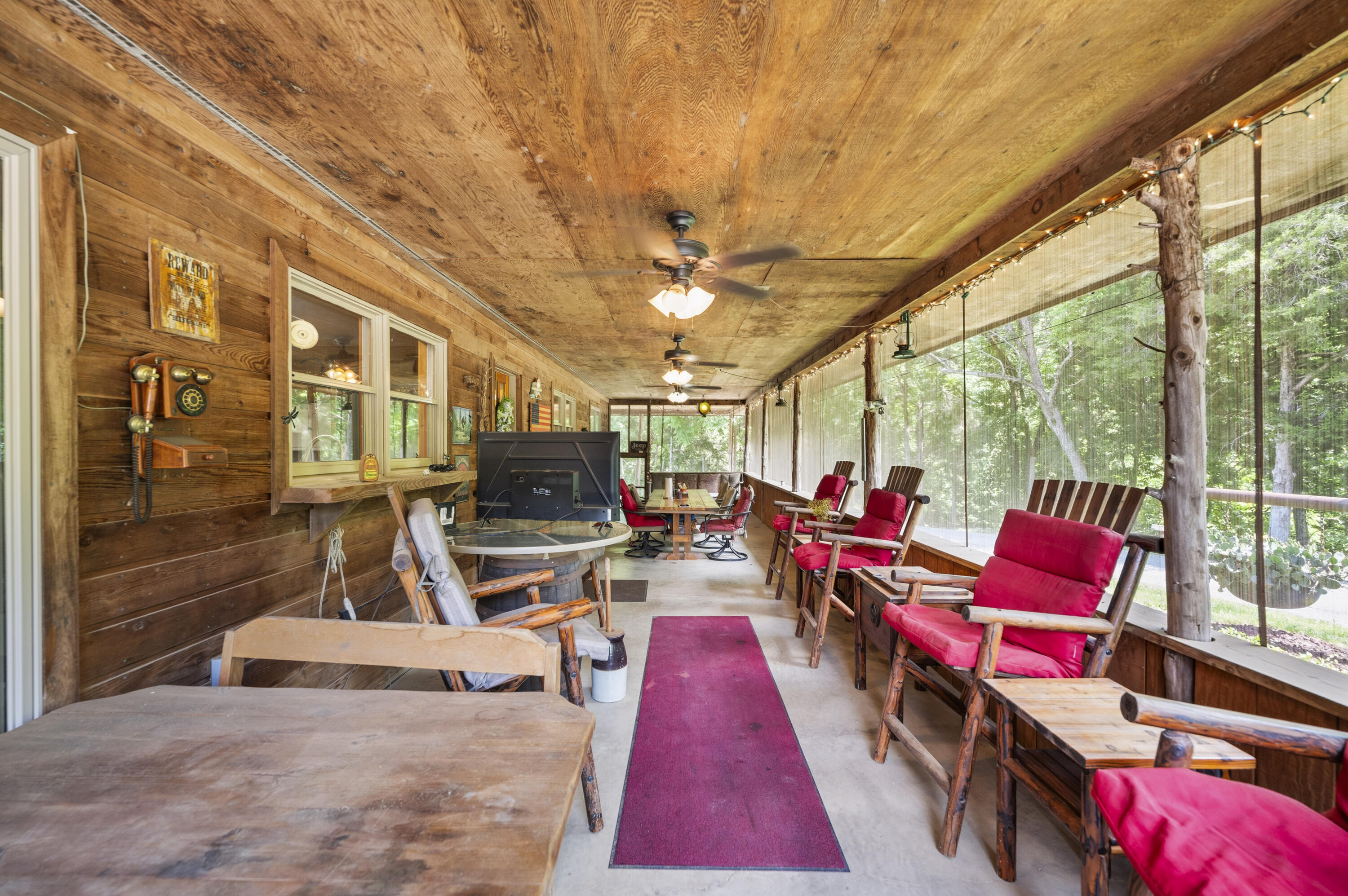 3700 River Drive Property Photo 16