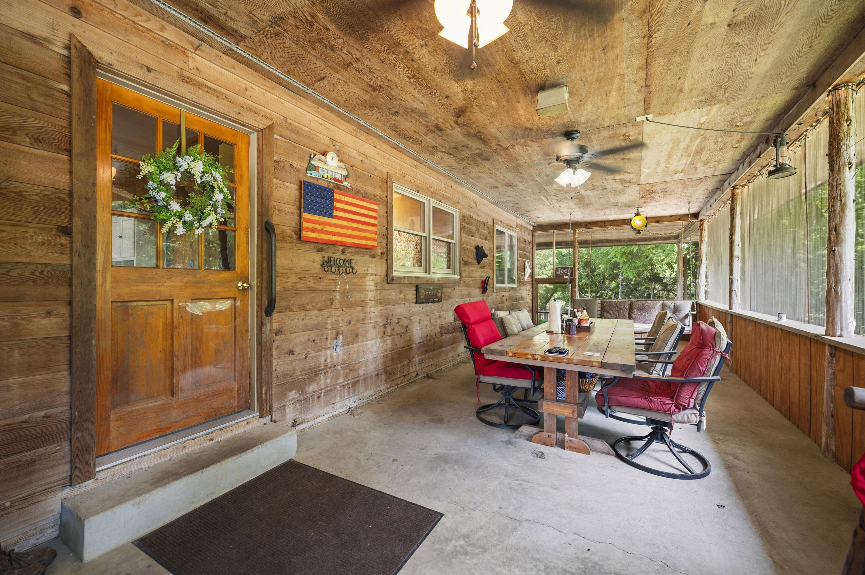 3700 River Drive Property Photo 17