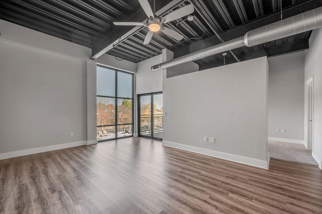 350 E Short Street 307 Property Photo 17
