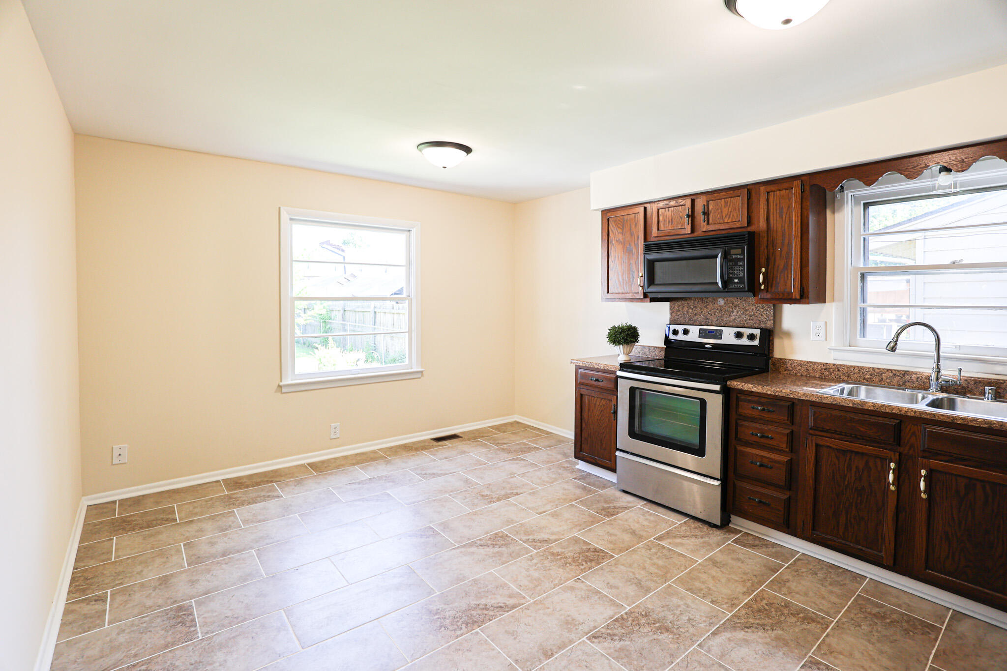 3033 Harrison Street Property Photo 13