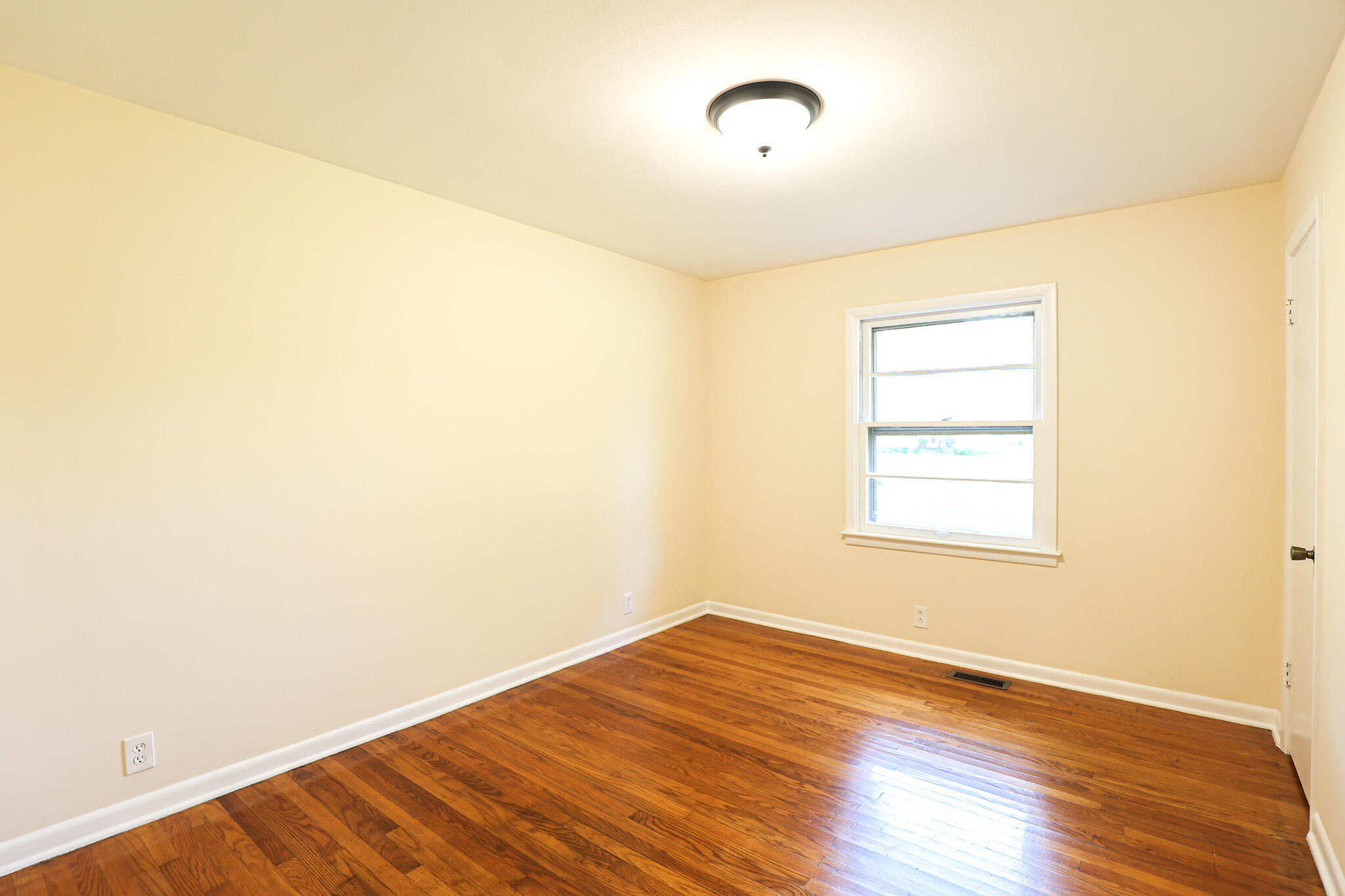 3033 Harrison Street Property Photo 15