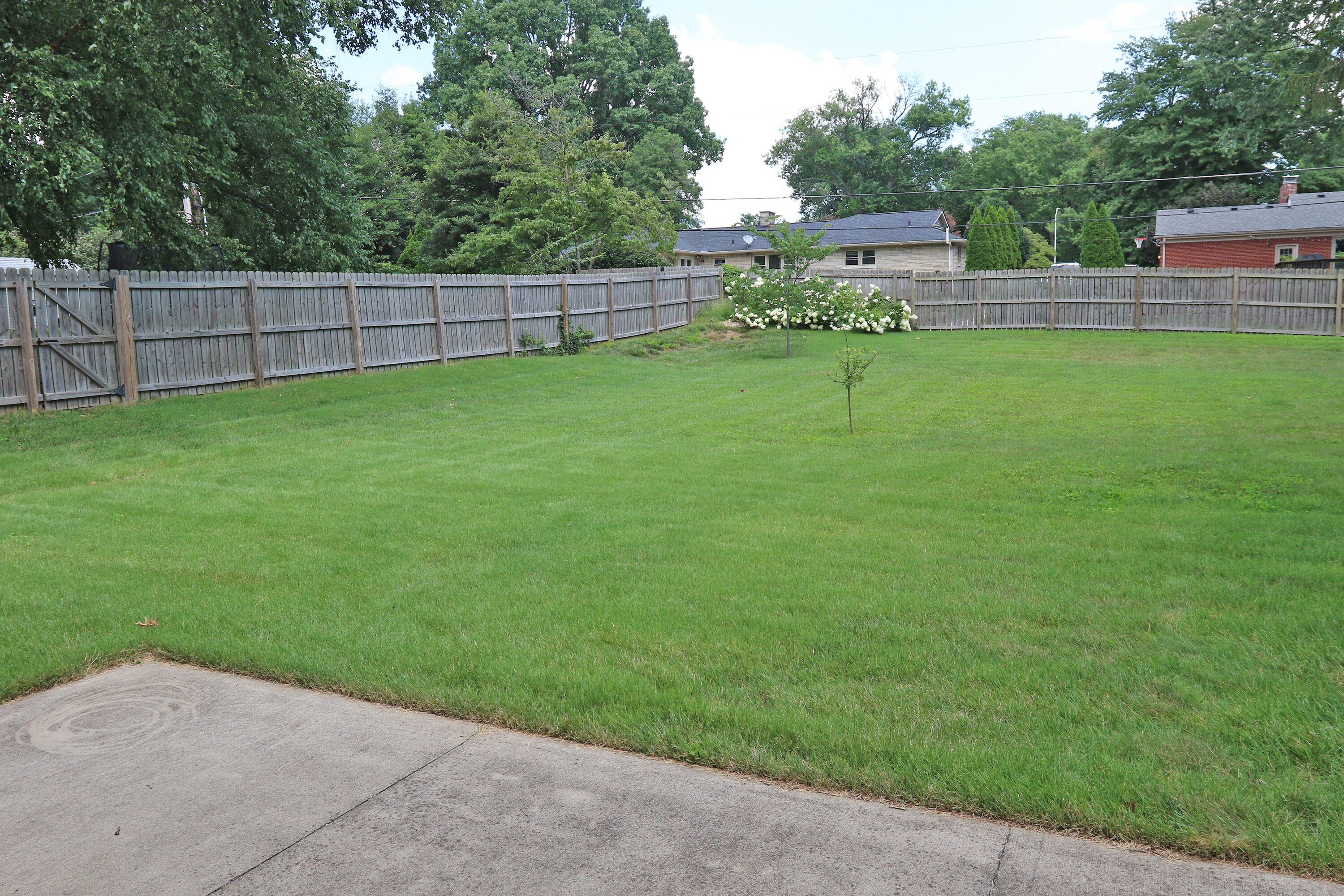 3081 Breckenwood Drive Property Photo 35