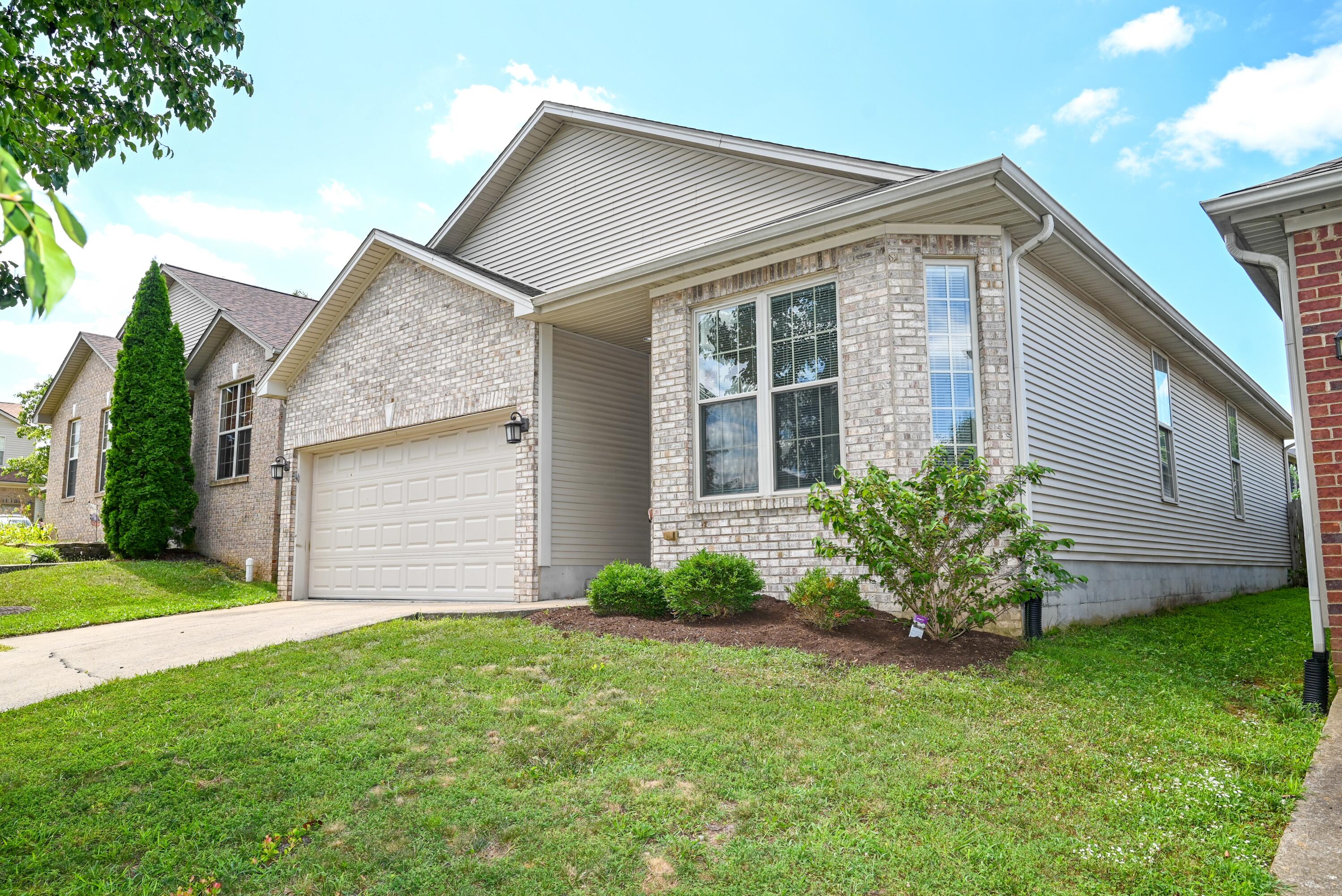 2604 Shannon Trace Property Photo 1
