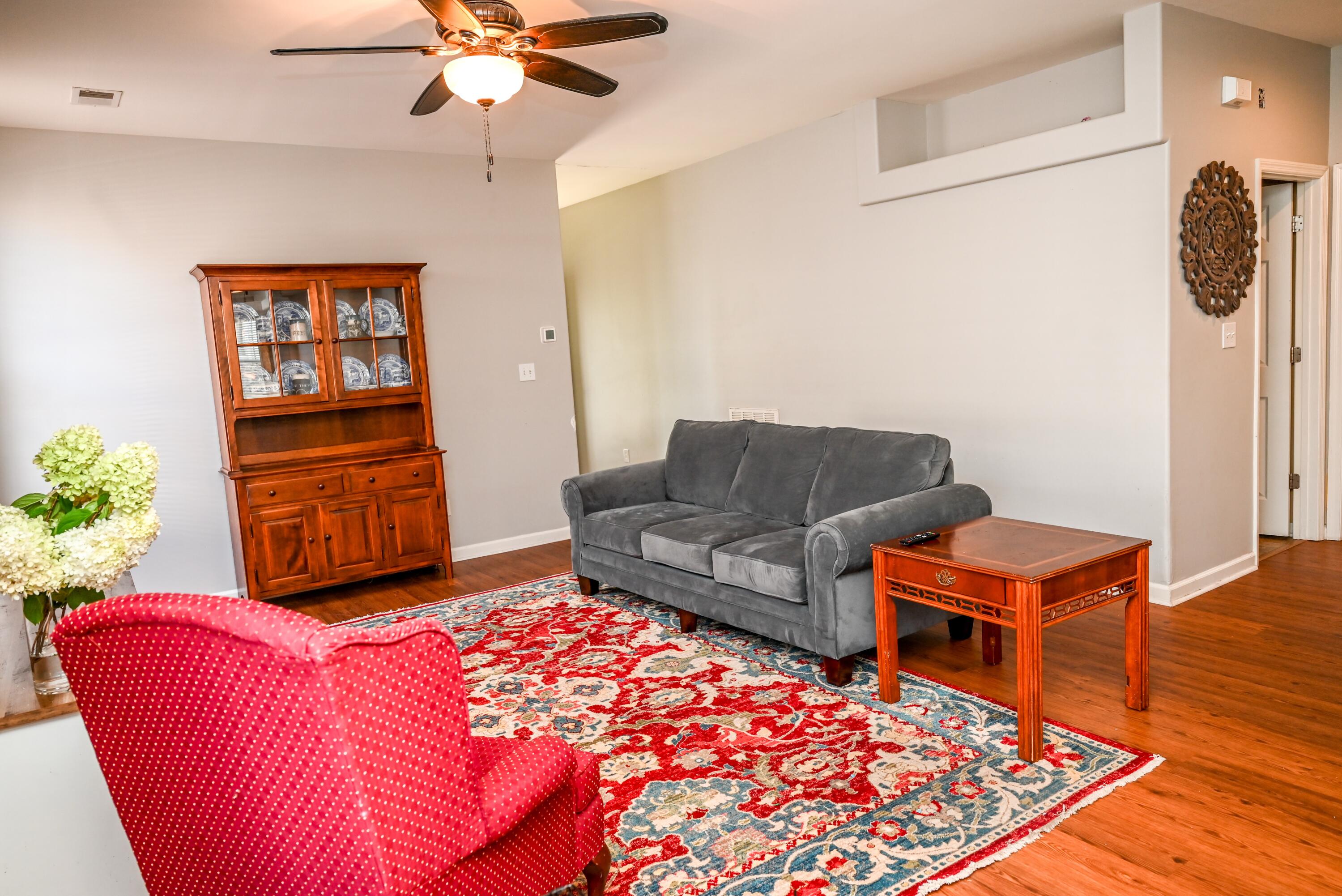 2604 Shannon Trace Property Photo 8