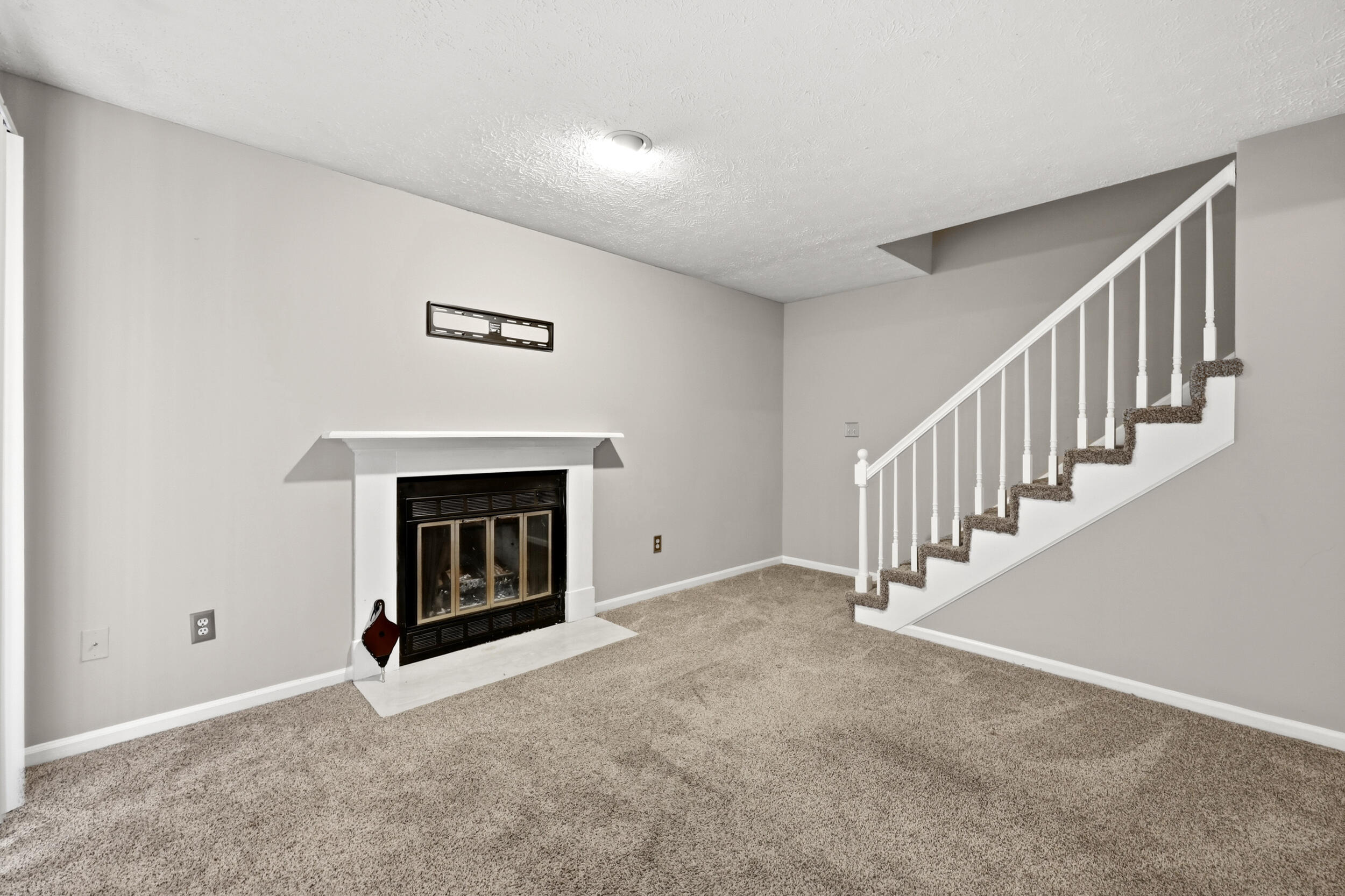 412 Darby Creek Road B Property Photo 4