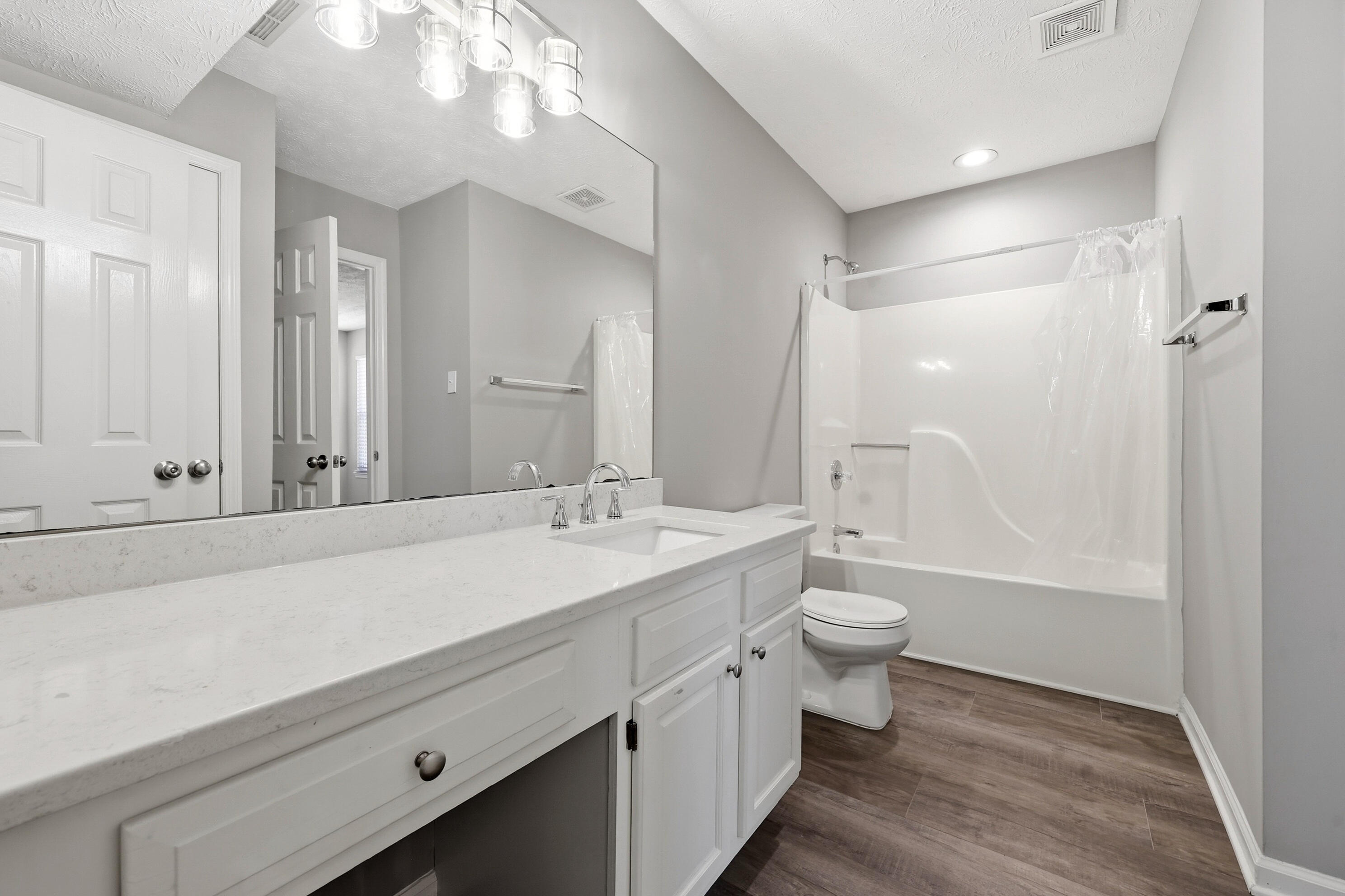 4795 Moss Creek Drive Property Photo 9