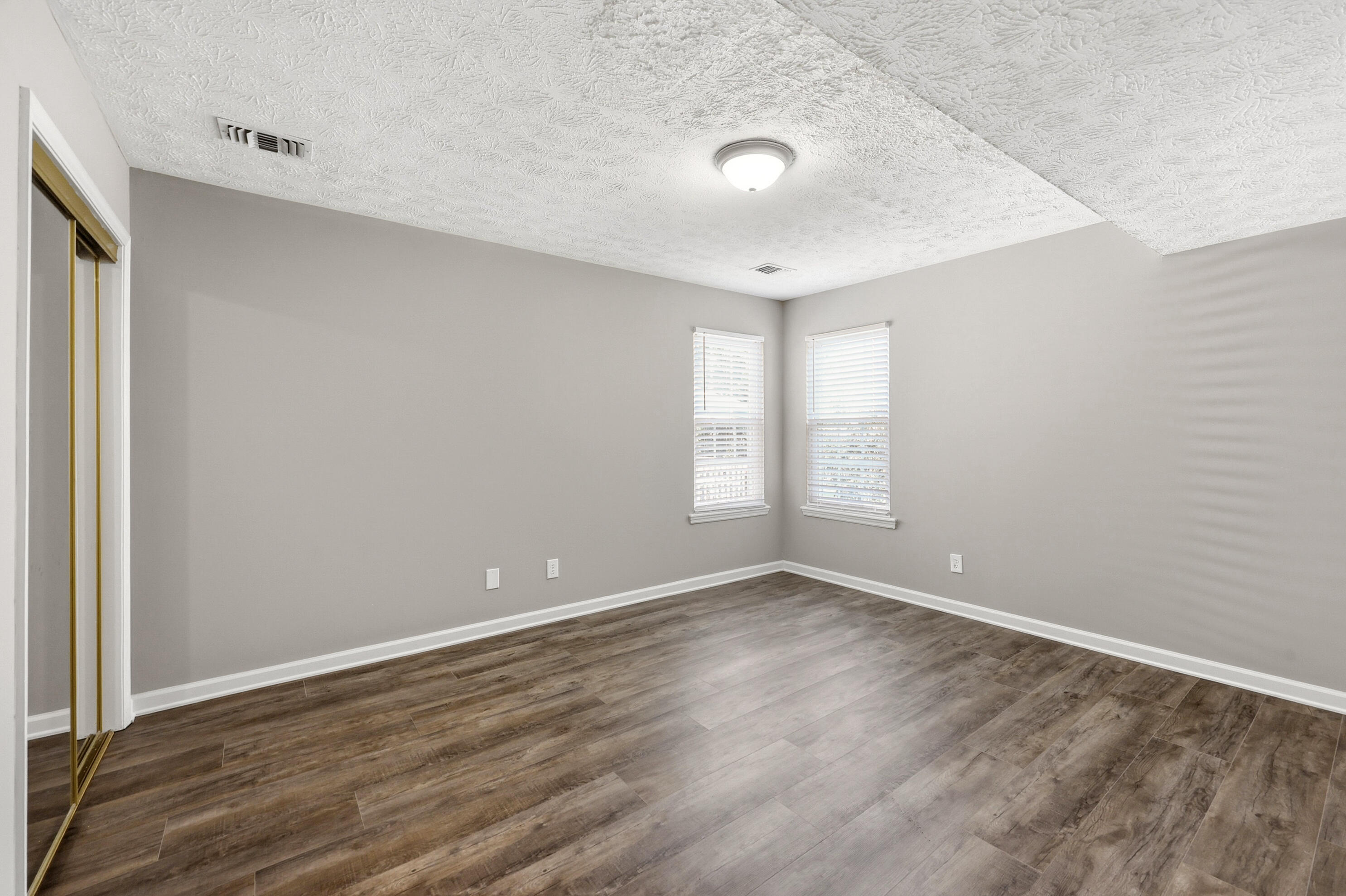 4795 Moss Creek Drive Property Photo 10