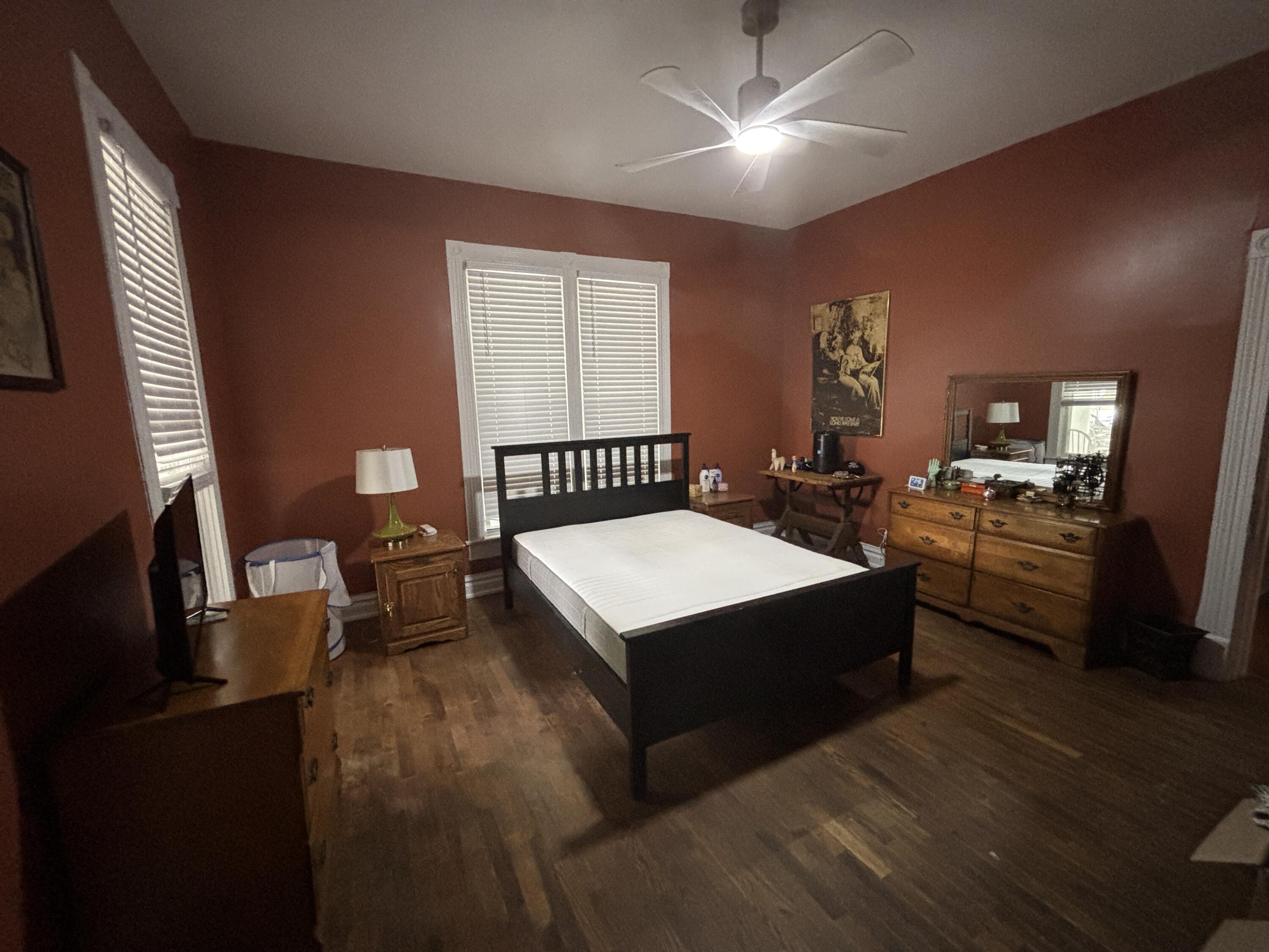 125 E Campbell Street Property Photo 12