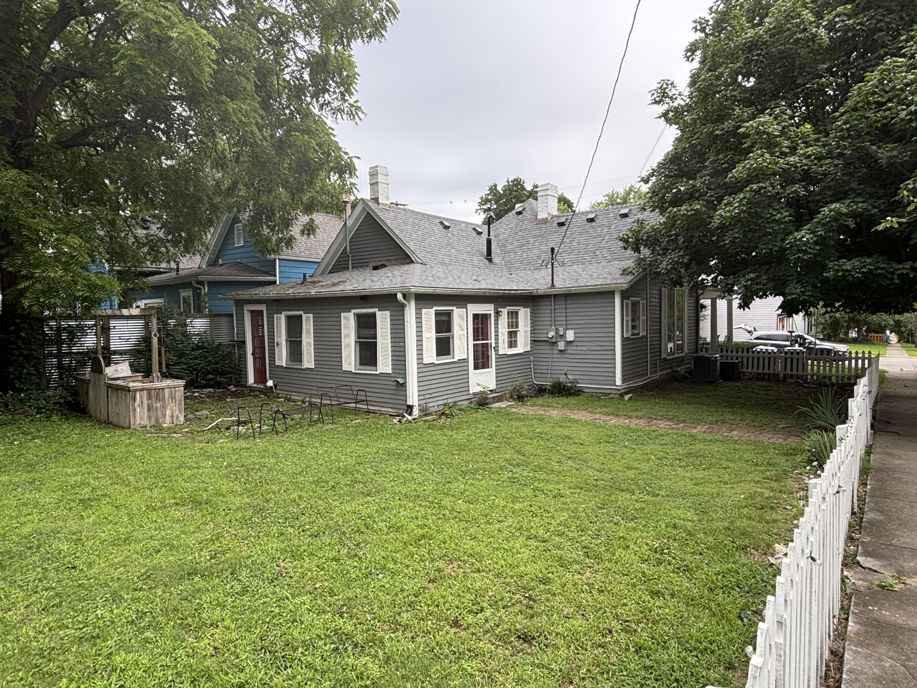 125 E Campbell Street Property Photo 20