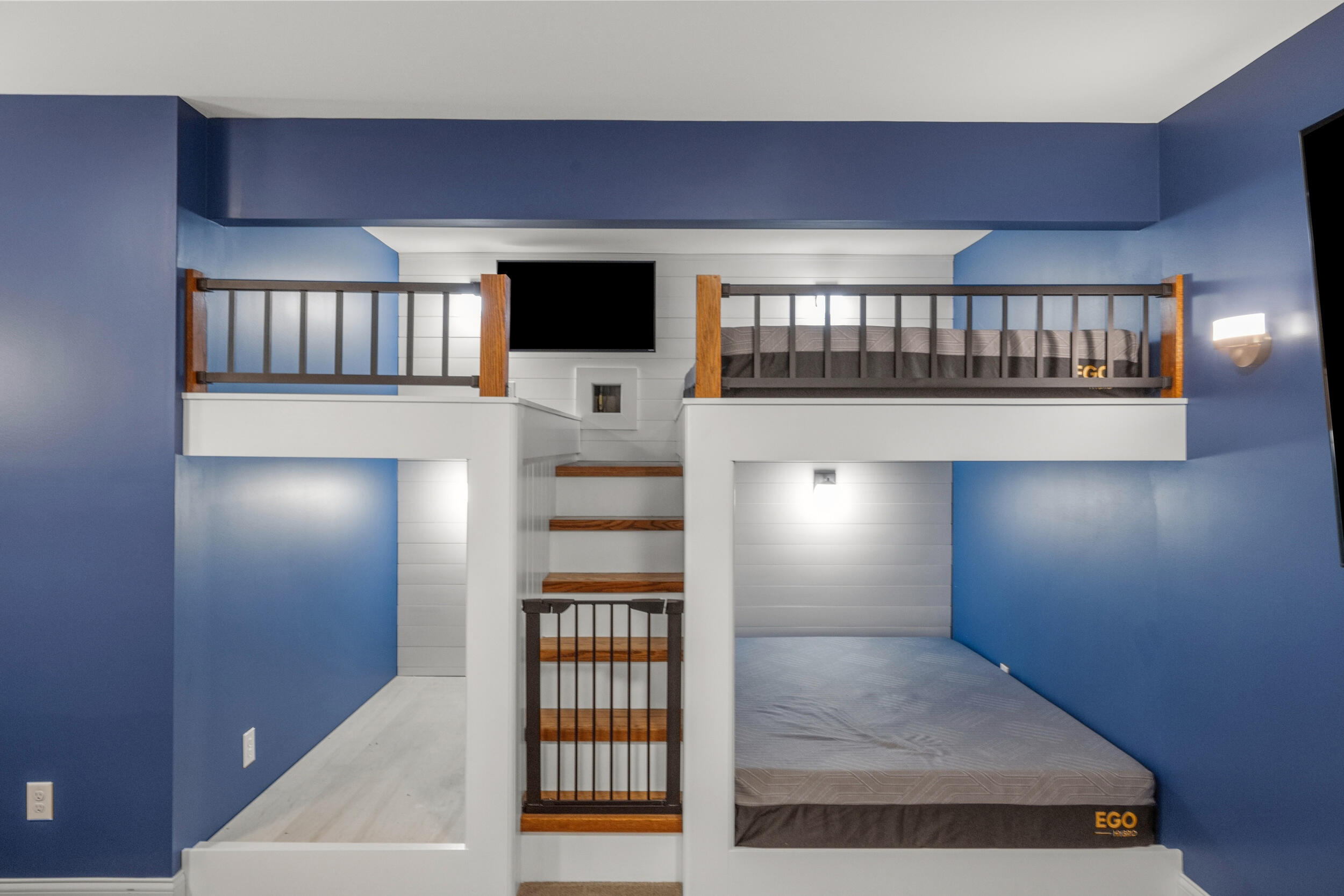 177 Waterside Drive Property Photo 33