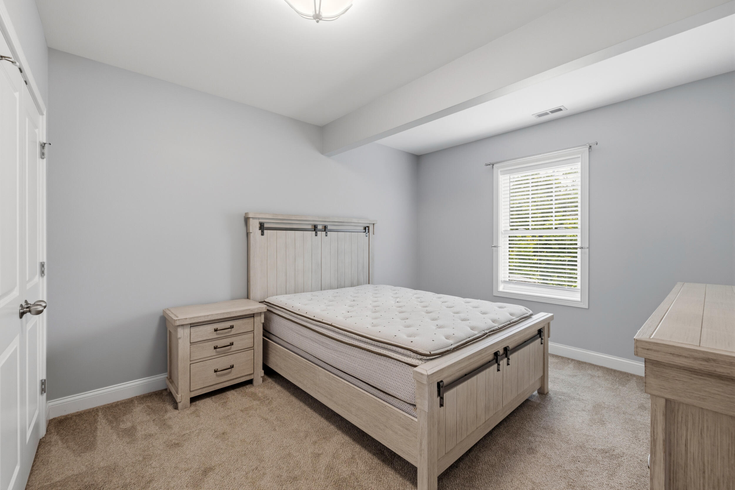 177 Waterside Drive Property Photo 40