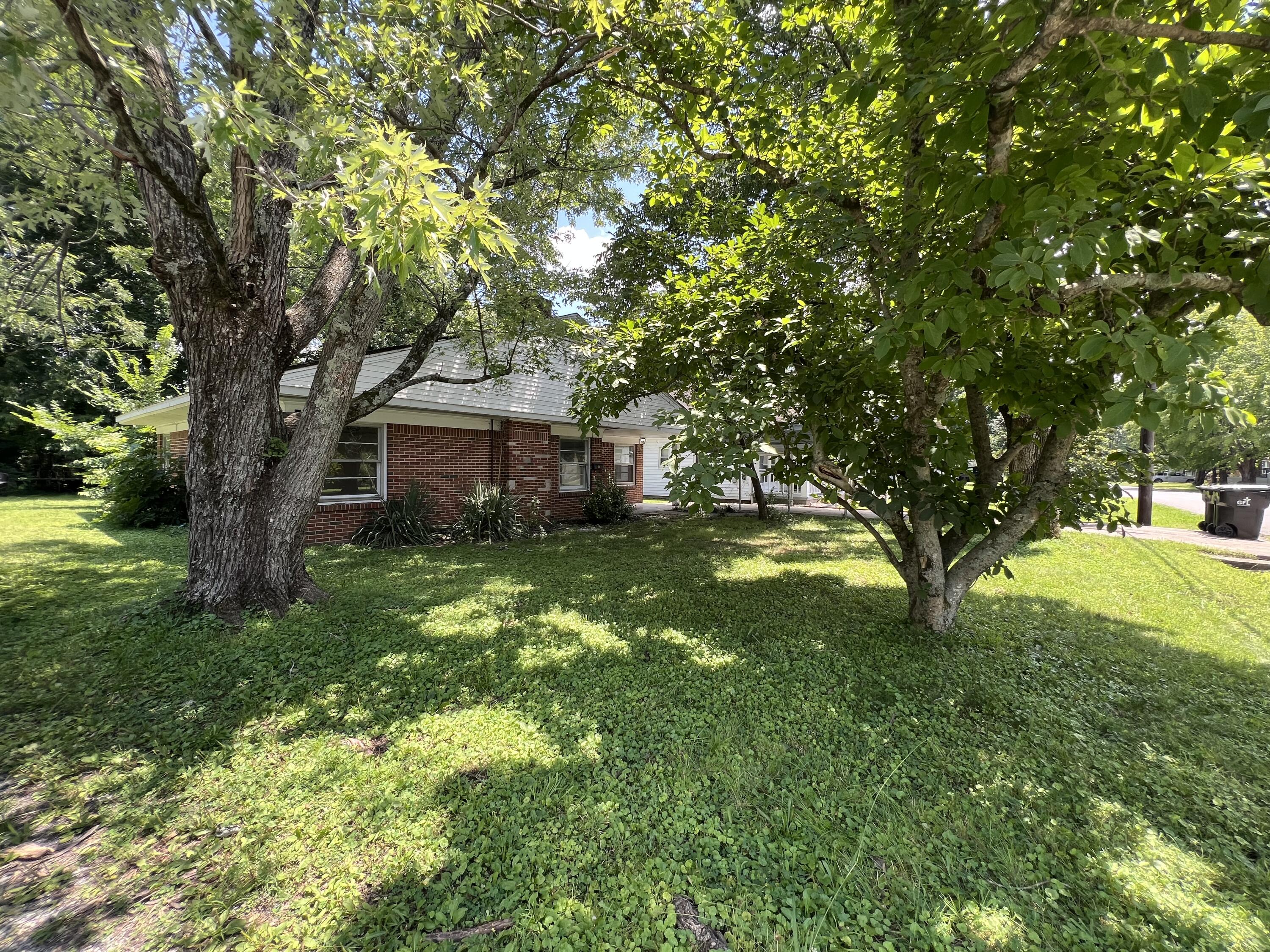 211 S 15th Street Property Photo 7
