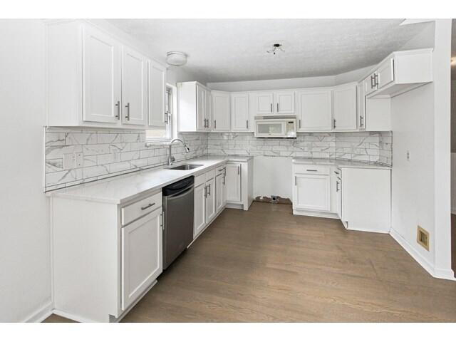 340 Village Drive Property Photo 6