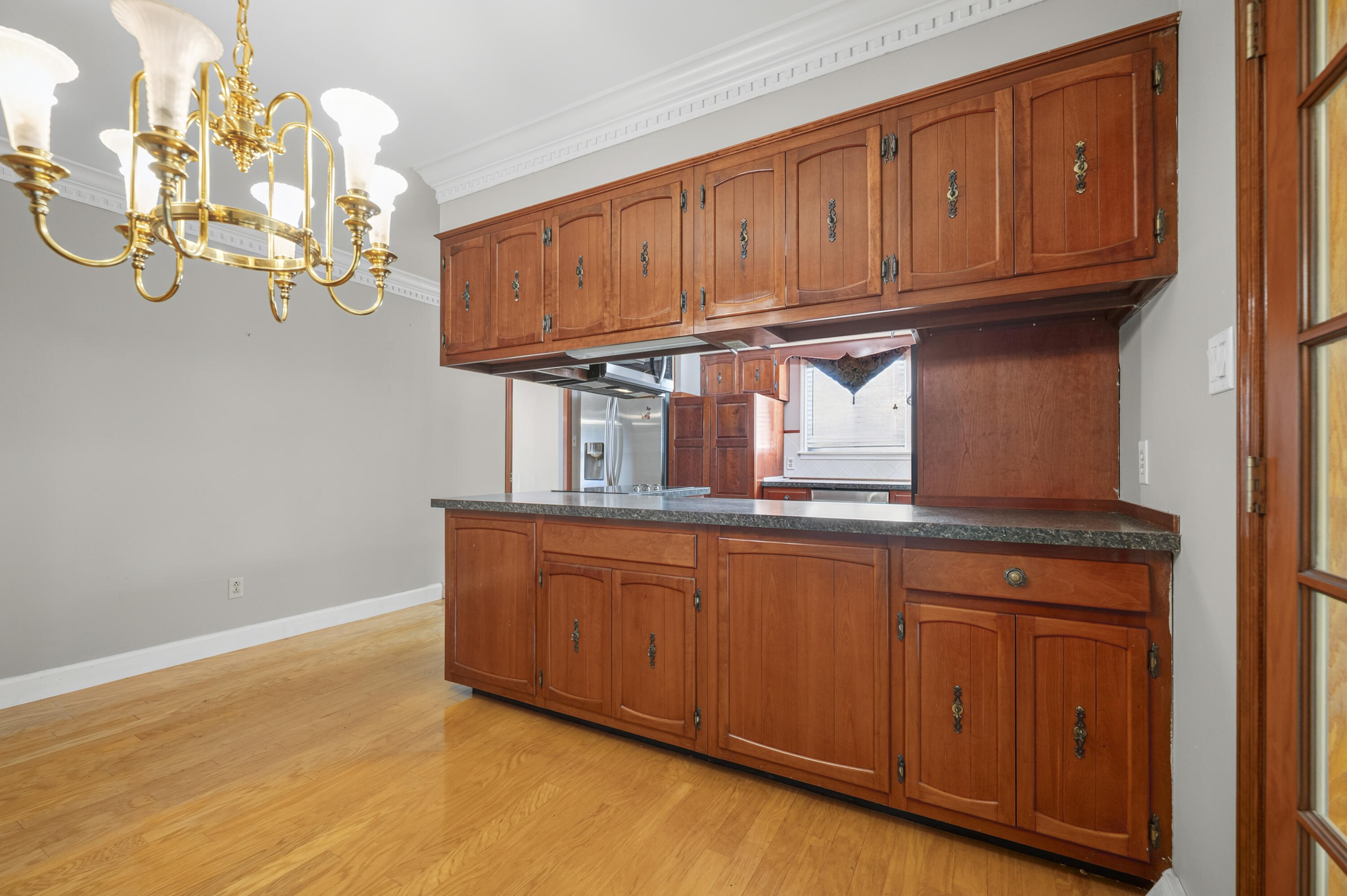 2075 Greentree Drive Property Photo 10