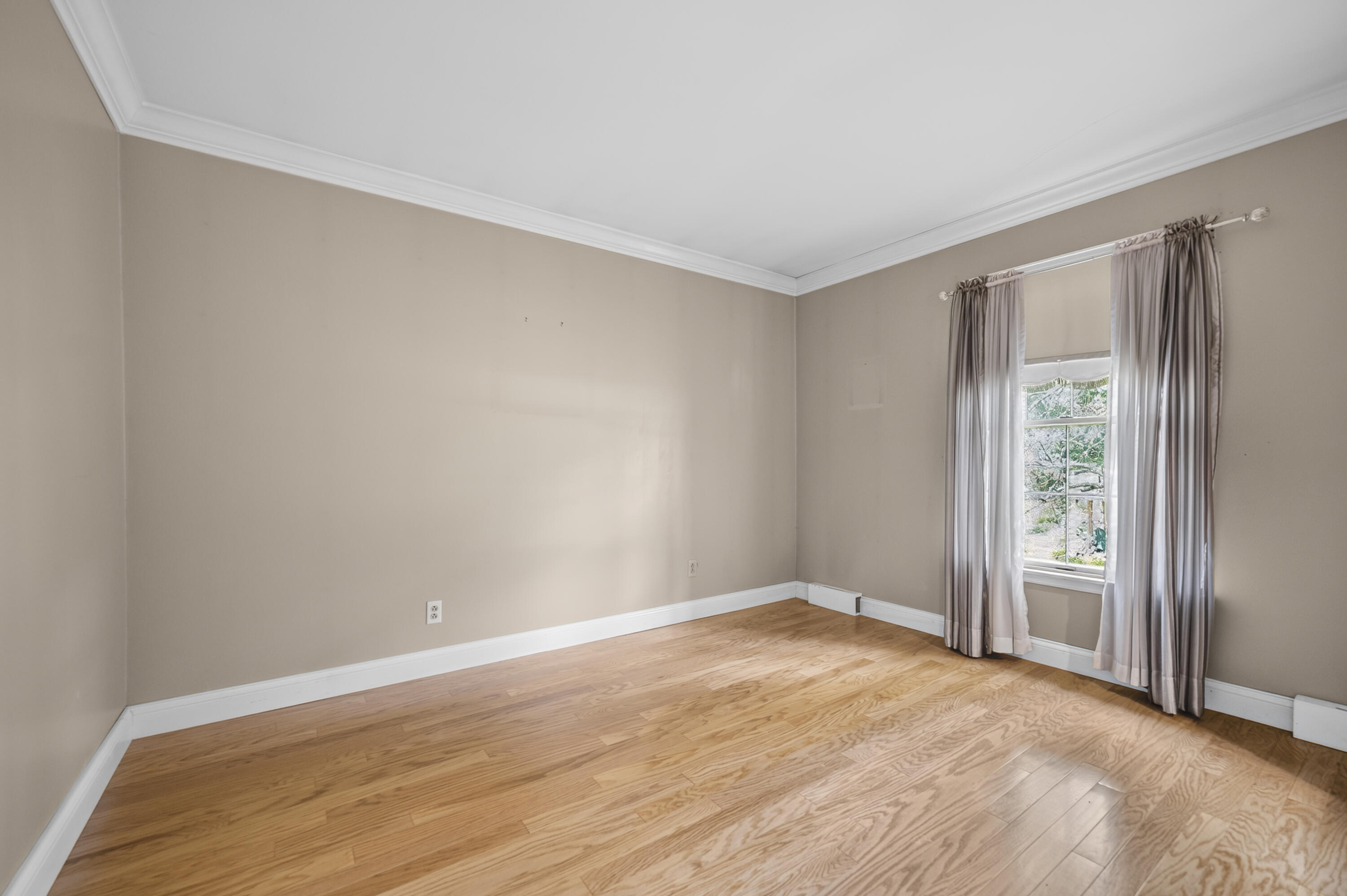 2075 Greentree Drive Property Photo 21