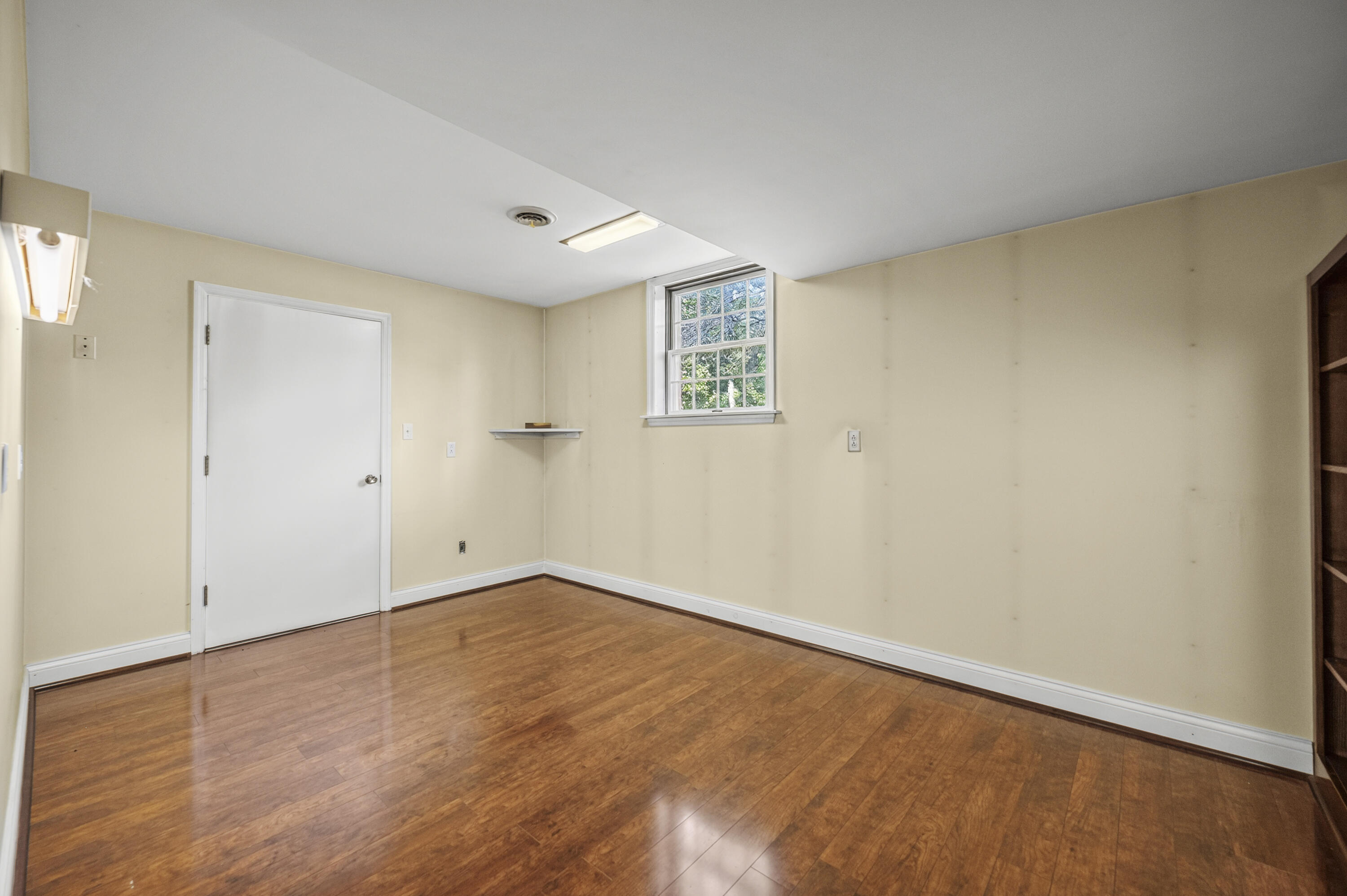 2075 Greentree Drive Property Photo 33