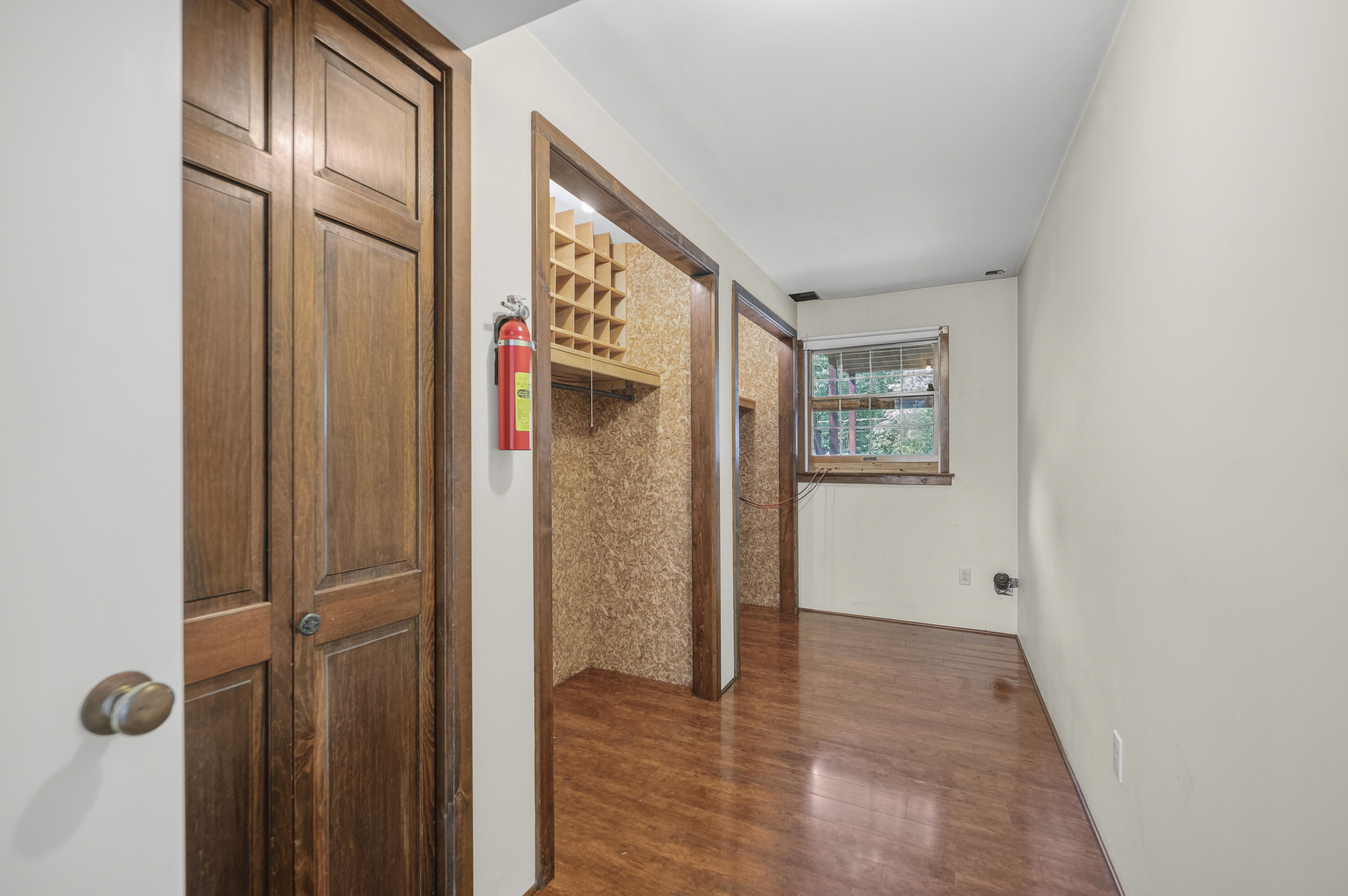 2075 Greentree Drive Property Photo 37