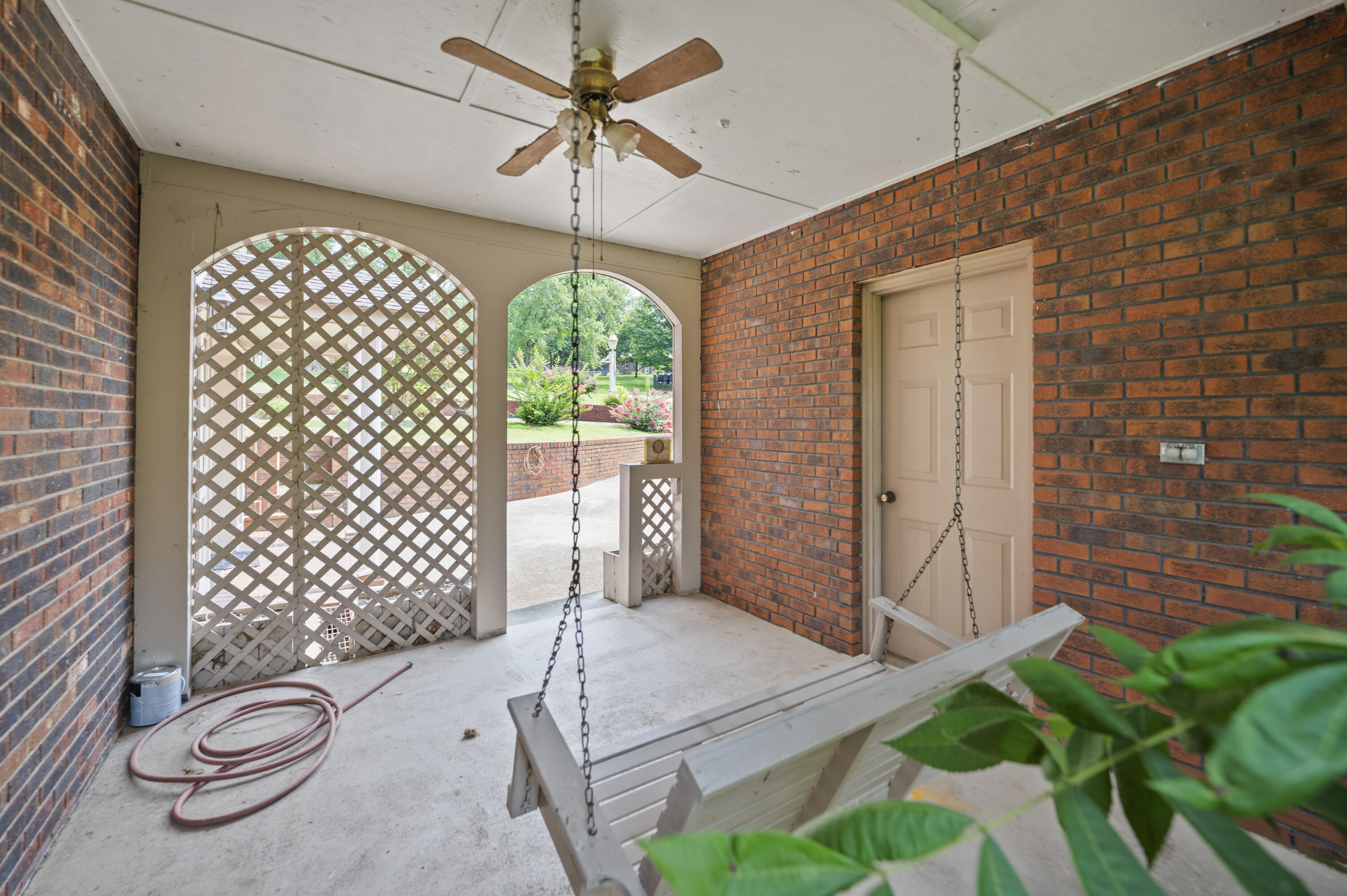 2075 Greentree Drive Property Photo 44