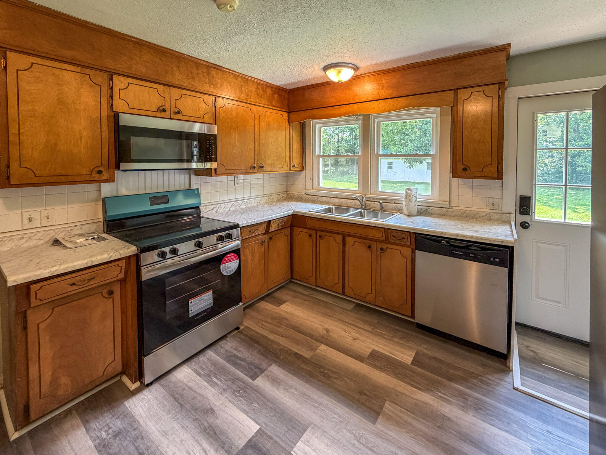 1193 W Us Highway 68 Property Photo 6