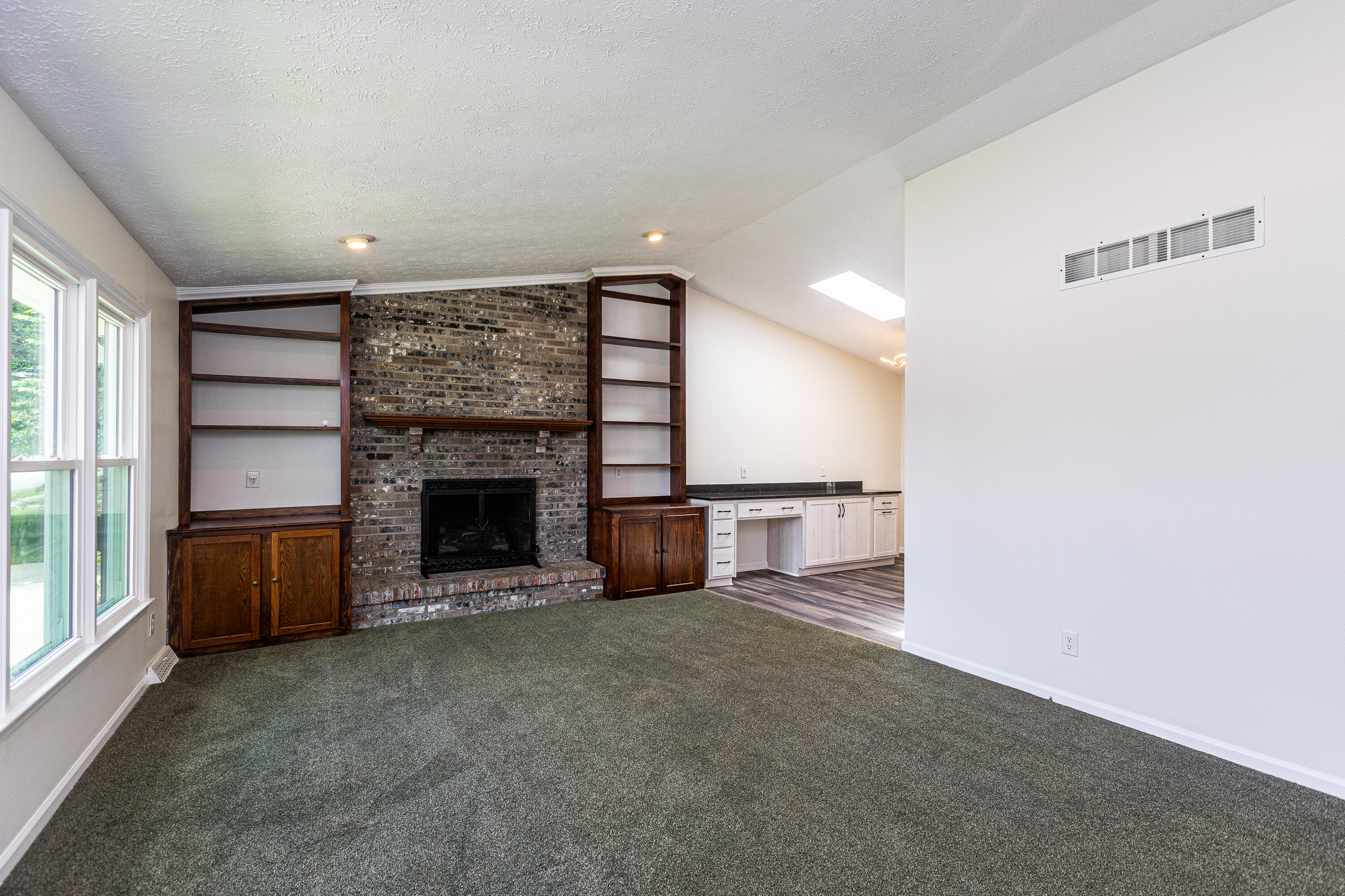 604 Hickory Hill Drive Property Photo 7