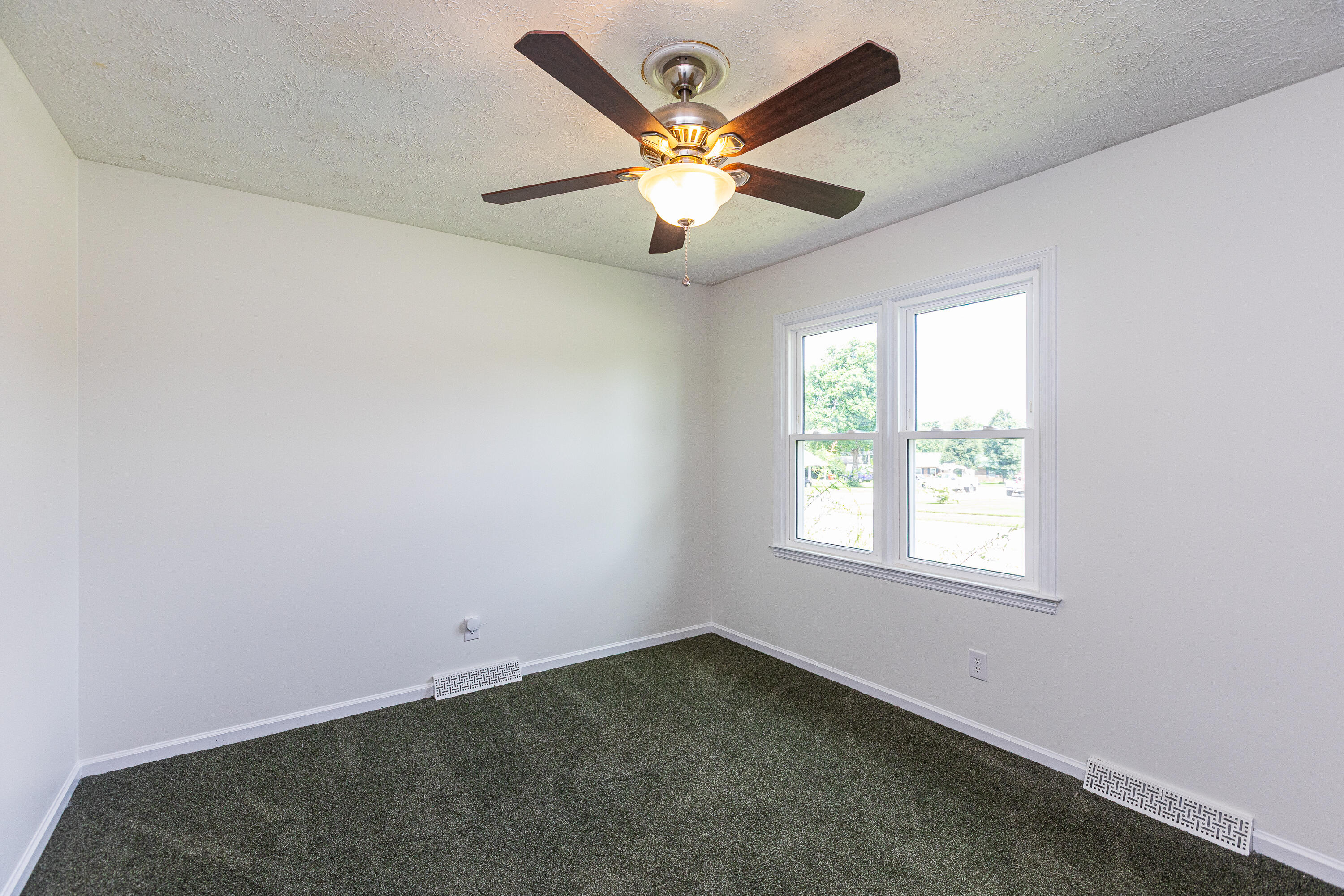 604 Hickory Hill Drive Property Photo 16