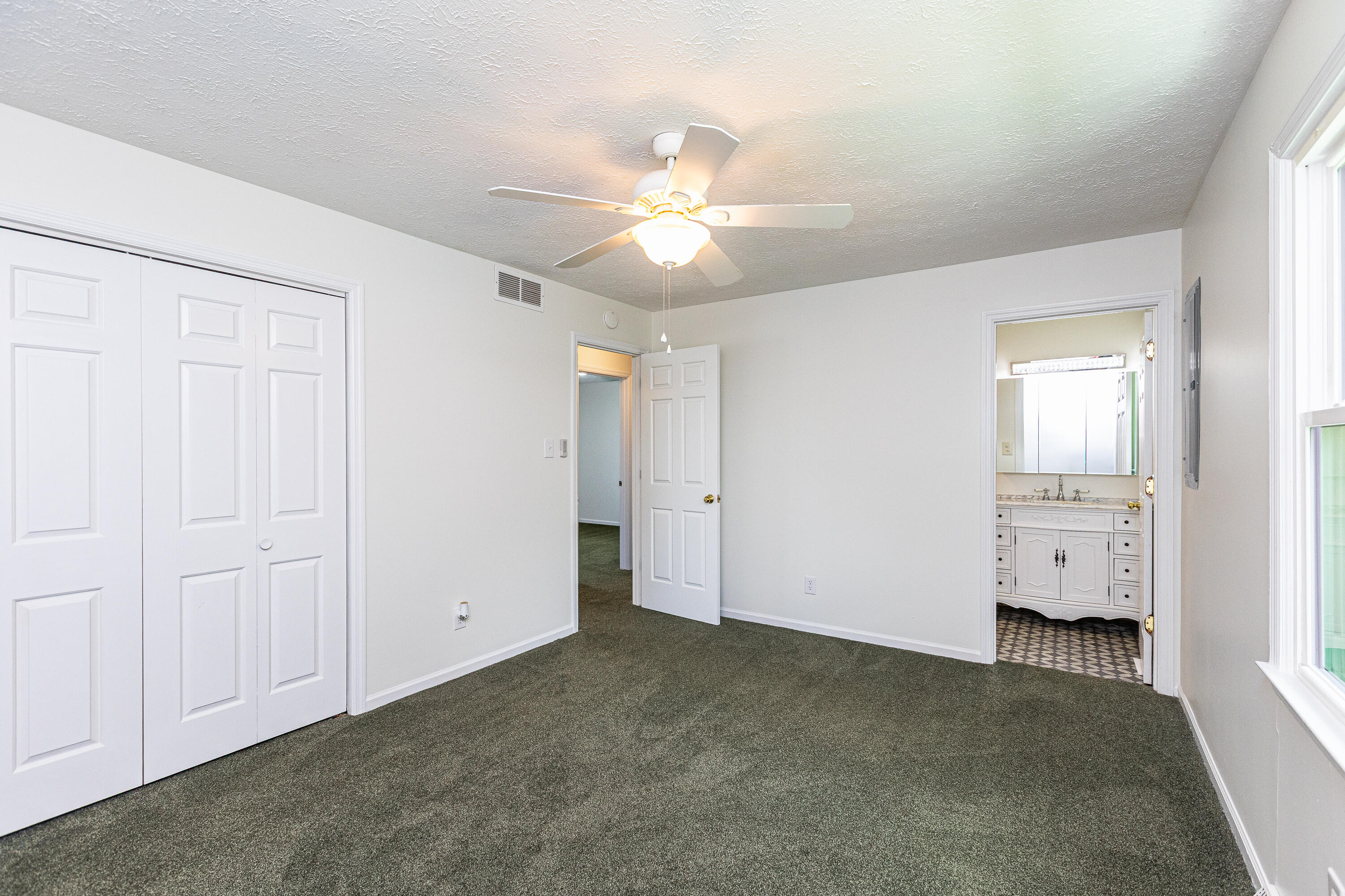 604 Hickory Hill Drive Property Photo 22