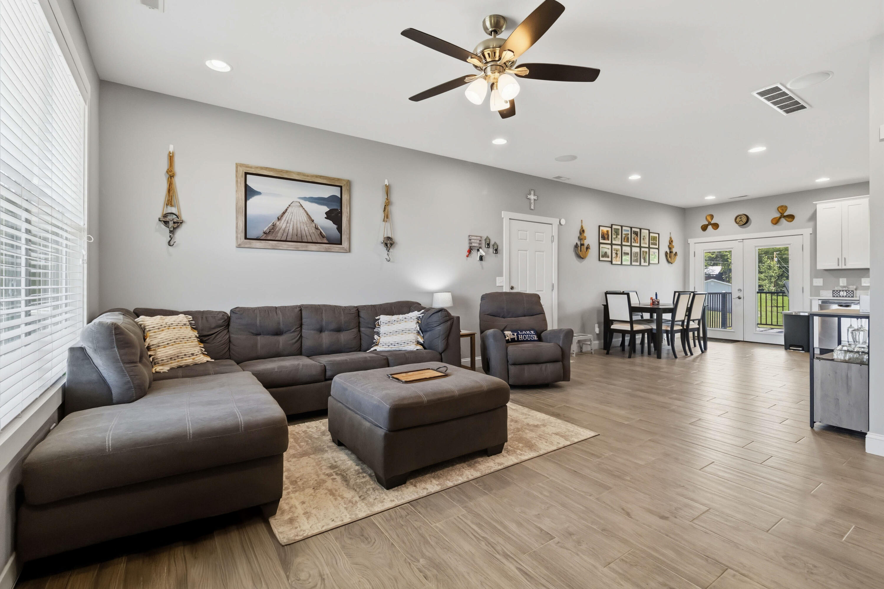 65 Indian Hills Drive Property Photo 6